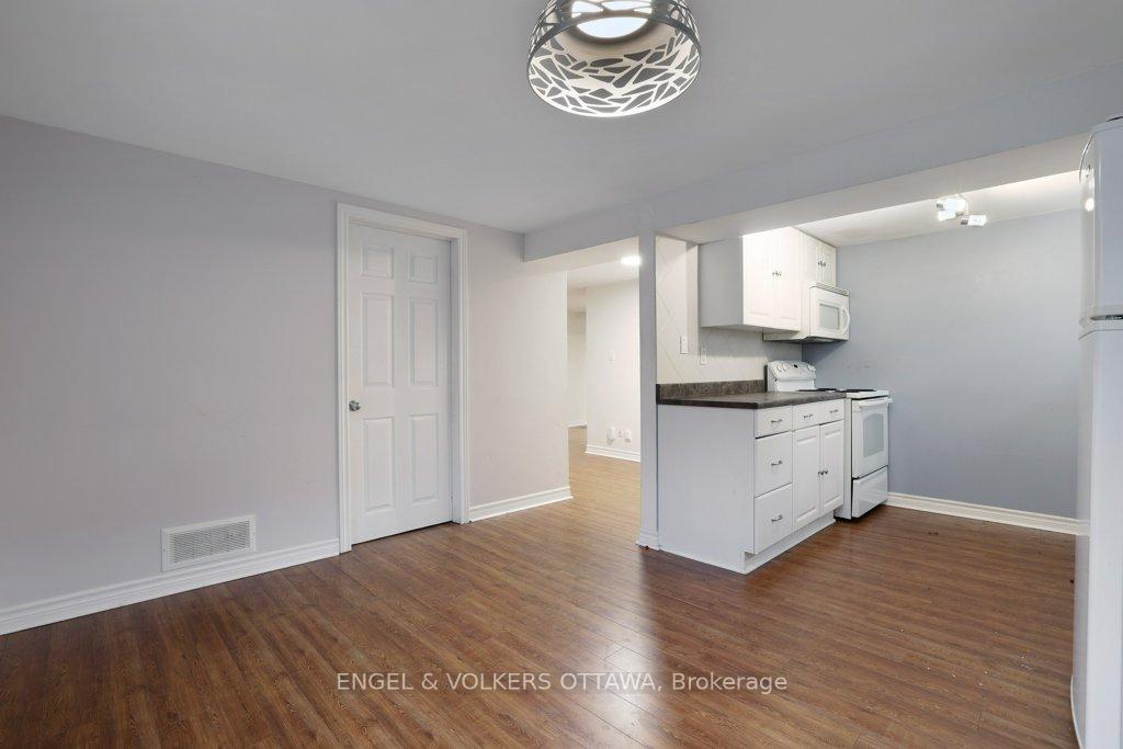 Photo 37 of 919 Bermuda Avenue, Ottawa, Carson Meadows — HOMEH