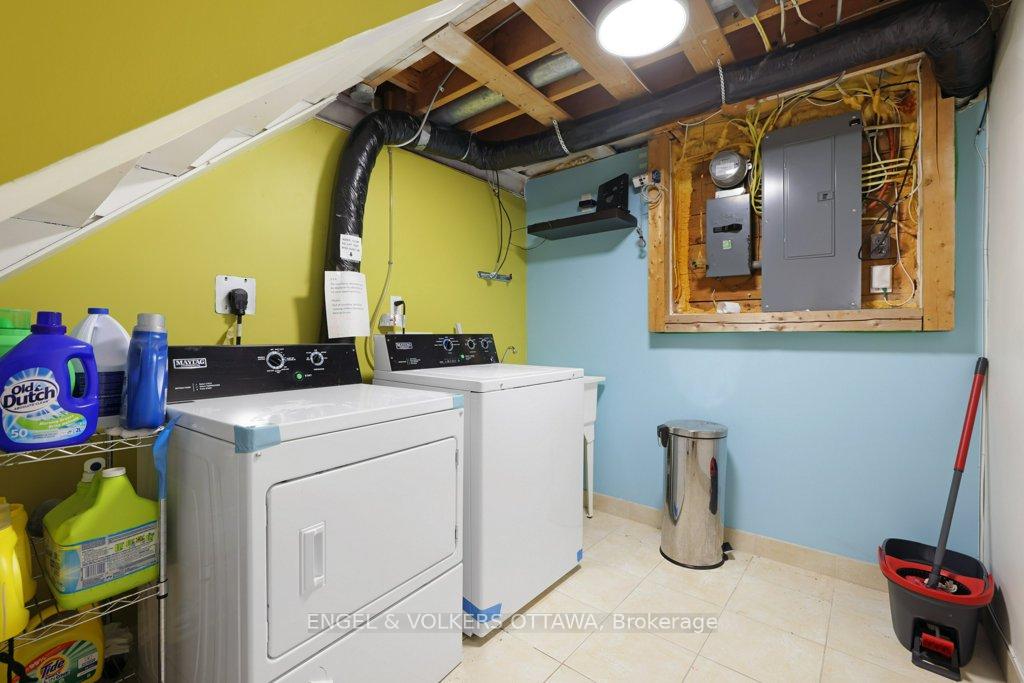 Photo 43 of 919 Bermuda Avenue, Ottawa, Carson Meadows — HOMEH