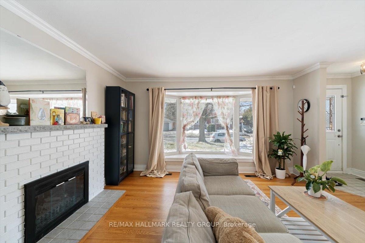 Photo 6 of 789 Claude Street, Ottawa, Castle Heights/Rideau High — HOMEH
