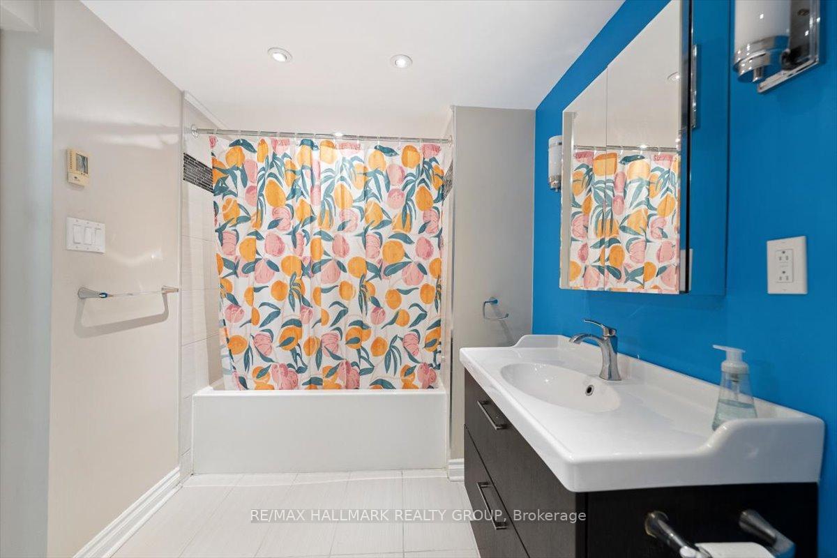 Photo 24 of 789 Claude Street, Ottawa, Castle Heights/Rideau High — HOMEH