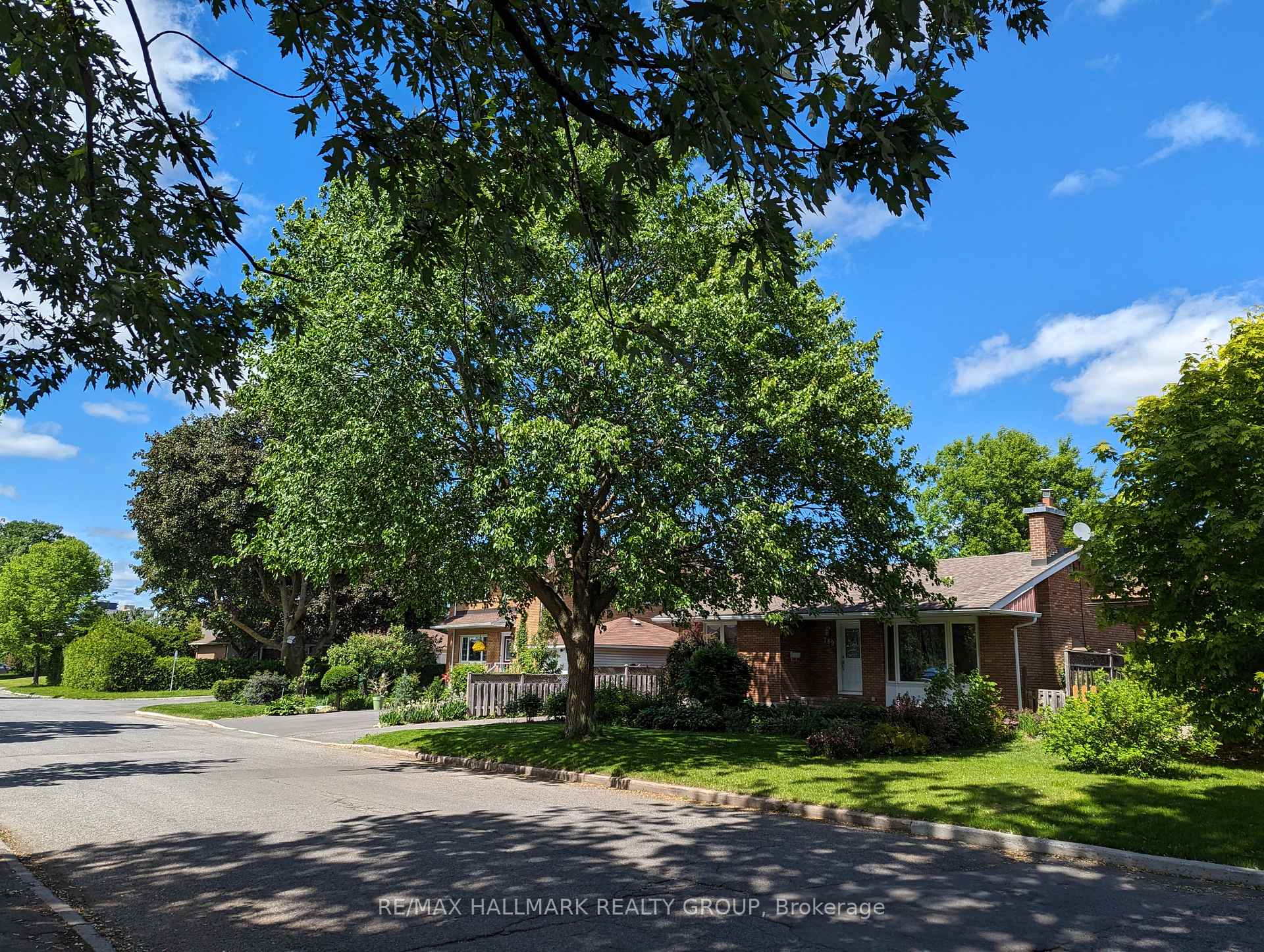 Photo 29 of 789 Claude Street, Ottawa, Castle Heights/Rideau High — HOMEH