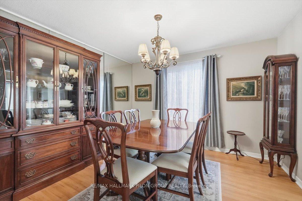 Photo 7 of 1066 Taffy Lane, Ottawa, Convent Glen North — HOMEH