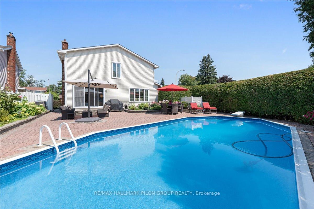 Photo 25 of 1066 Taffy Lane, Ottawa, Convent Glen North — HOMEH