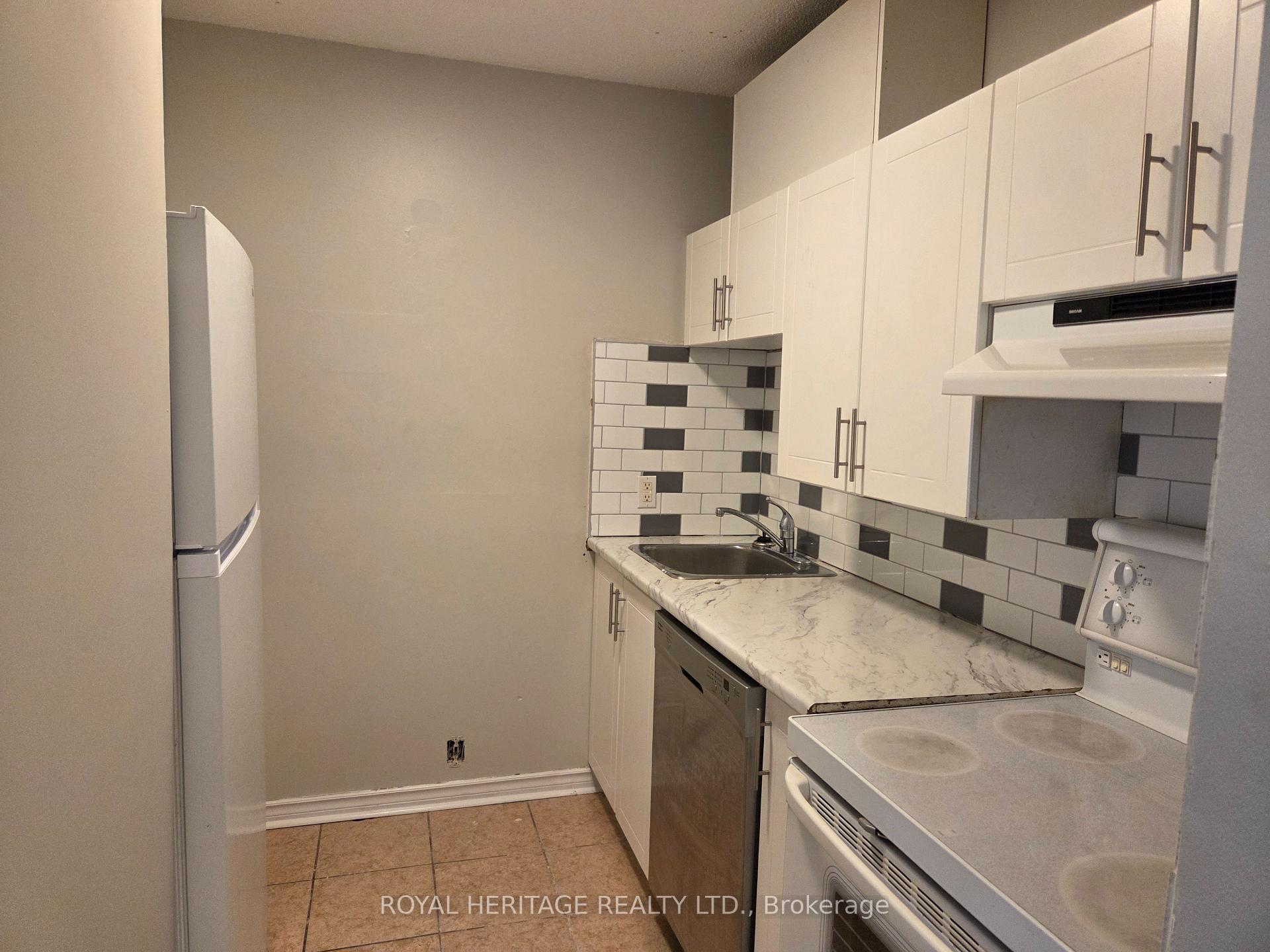 Photo 1 of Unit 308, 8800 Willoughby Drive, Niagara Falls, Chippawa — HOMEH