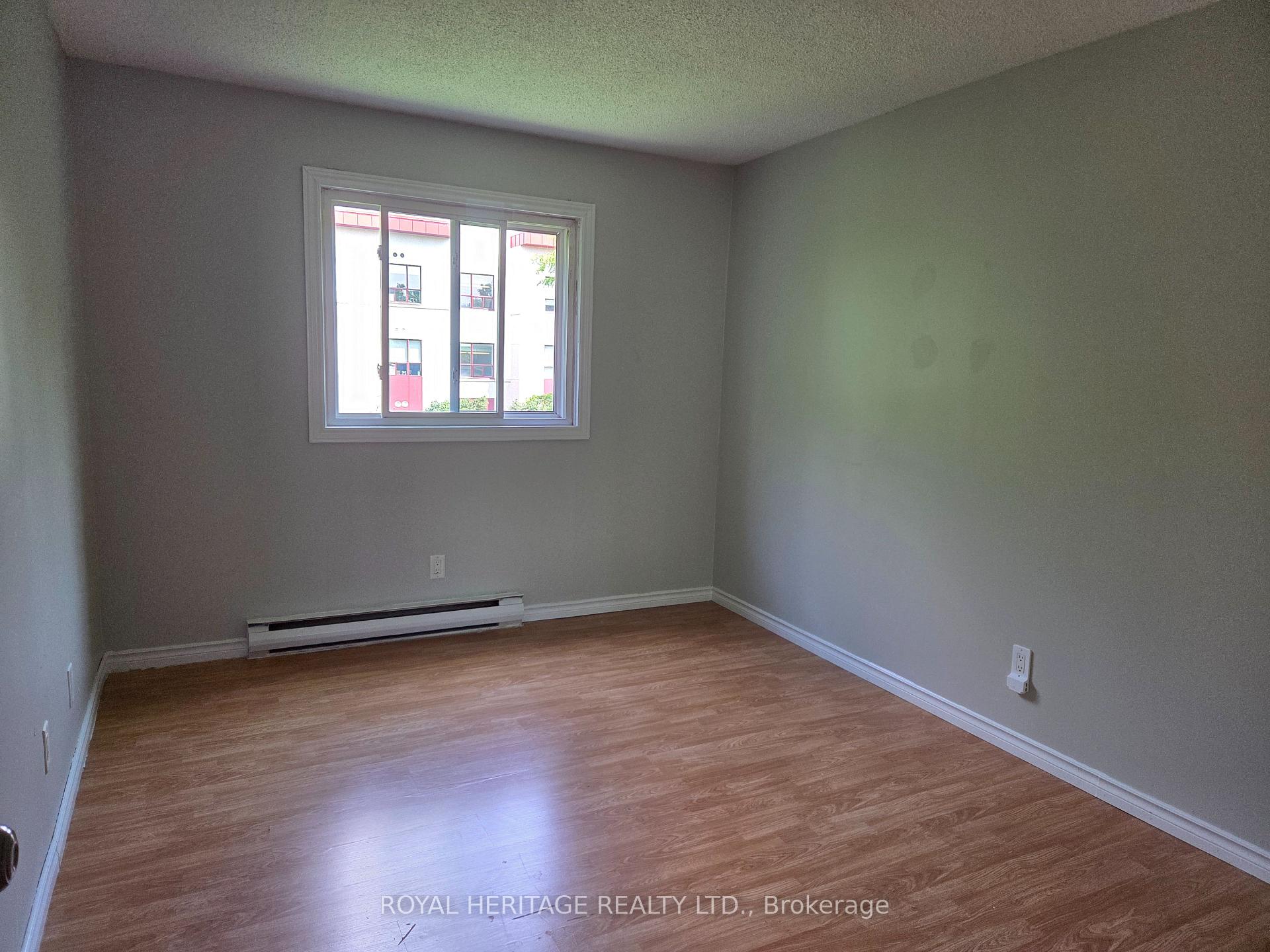 Photo 5 of Unit 308, 8800 Willoughby Drive, Niagara Falls, Chippawa — HOMEH