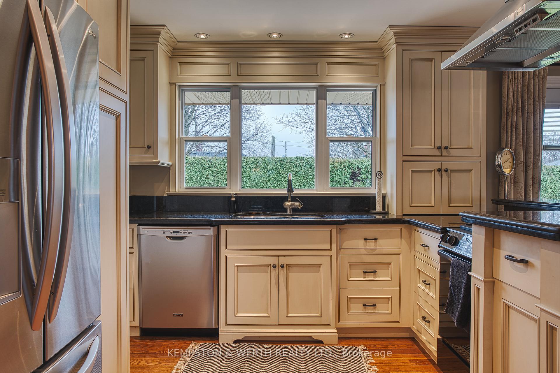 Photo 16 of 2 Jackson Crescent N, North Perth, Listowel — HOMEH