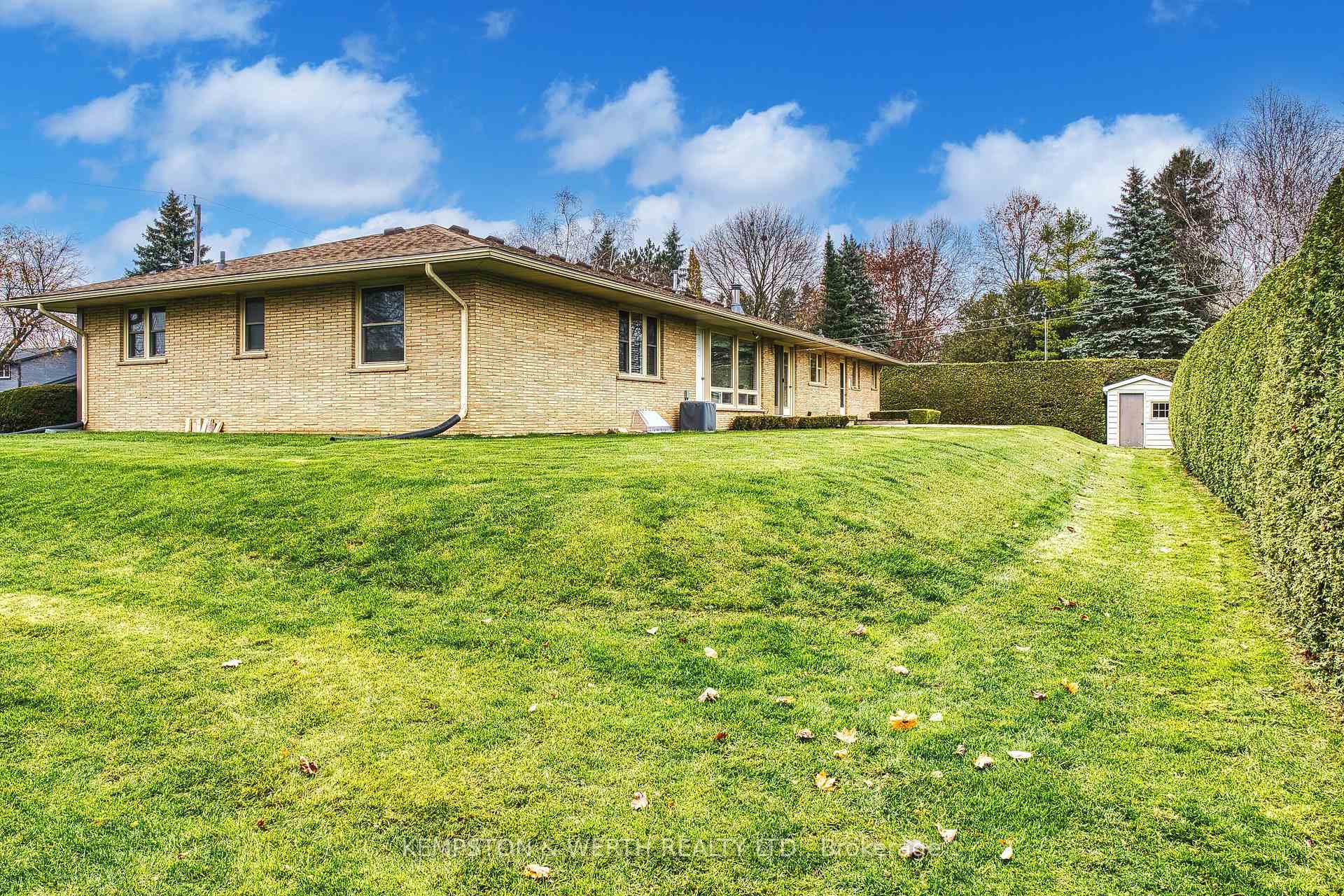 Photo 30 of 2 Jackson Crescent N, North Perth, Listowel — HOMEH