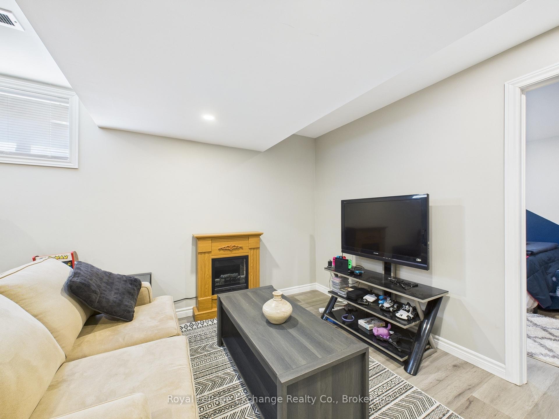 Photo 16 of 369 Centre Street, North Huron, Wingham — HOMEH