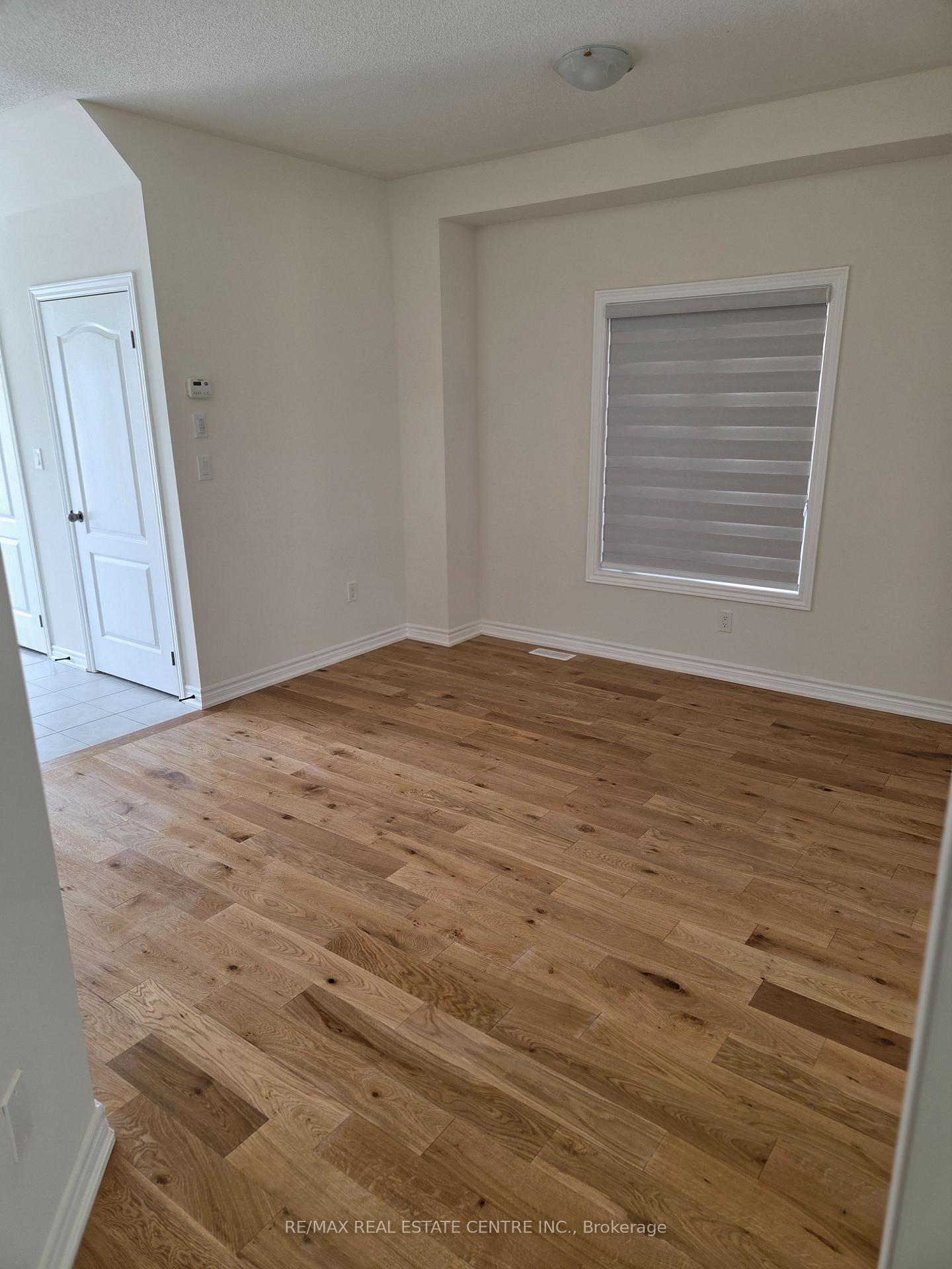 Photo 3 of 17 Lawrence D. Pridham Avenue, New Tecumseth, Rural New Tecumseth — HOMEH