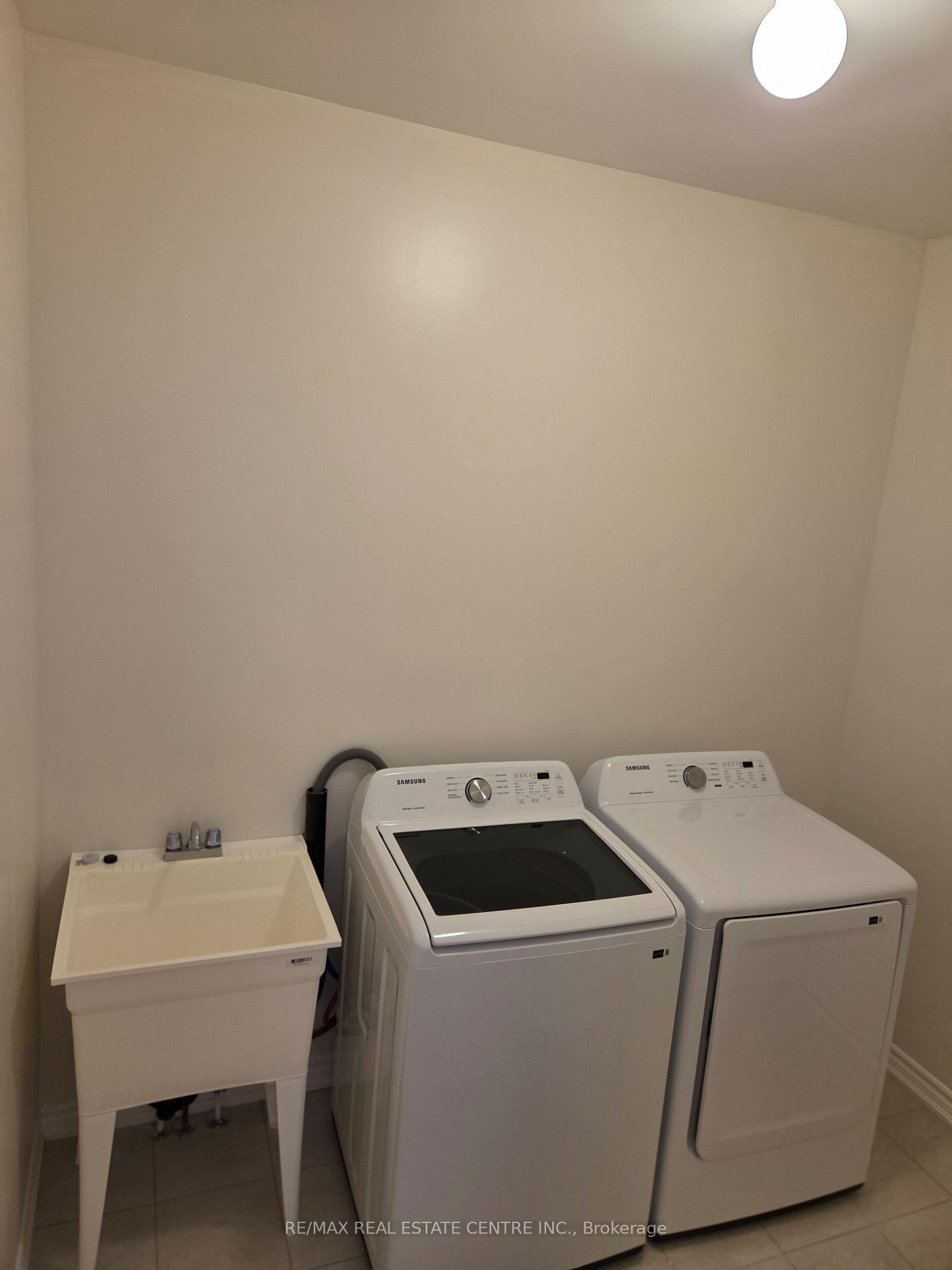 Photo 9 of 17 Lawrence D. Pridham Avenue, New Tecumseth, Rural New Tecumseth — HOMEH