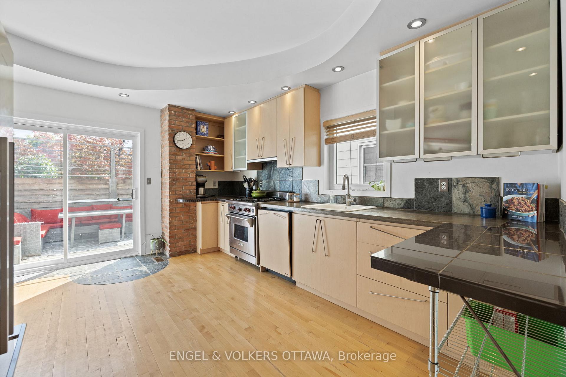 Photo 13 of 204 Florence Street, Ottawa, Ottawa Centre — HOMEH