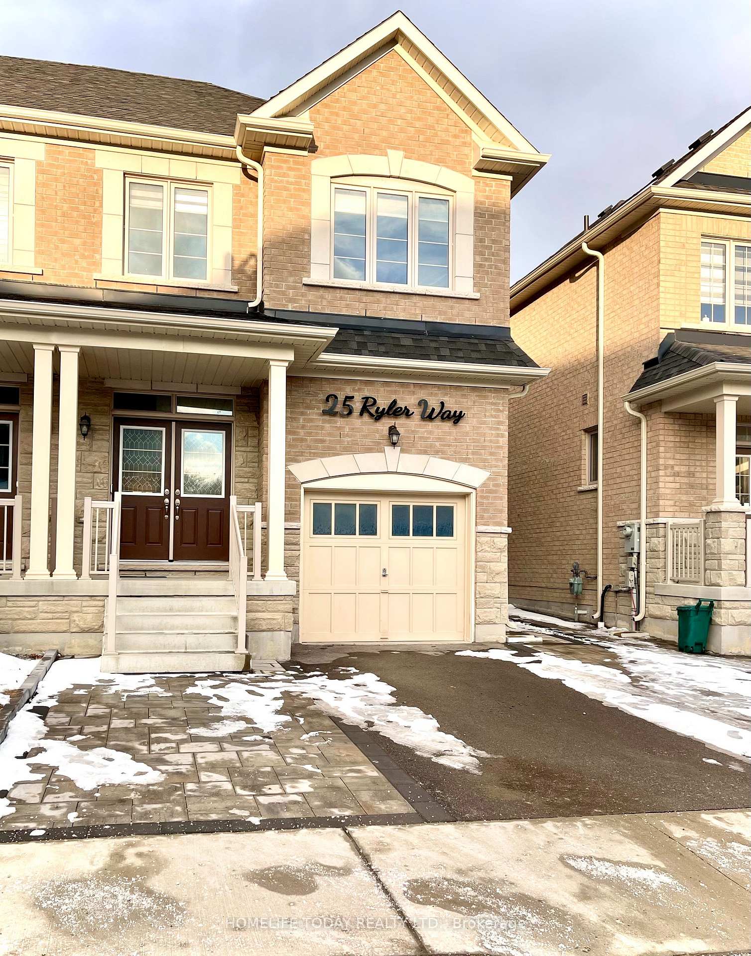Front of Unit Main, 25 Ryler Way