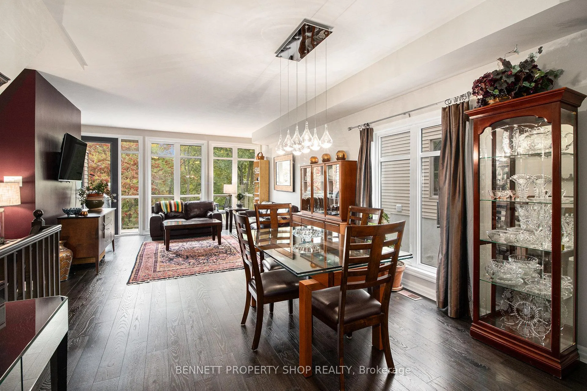 Photo 3 of 45 Aveia Private, Ottawa, Springridge/East Village — HOMEH