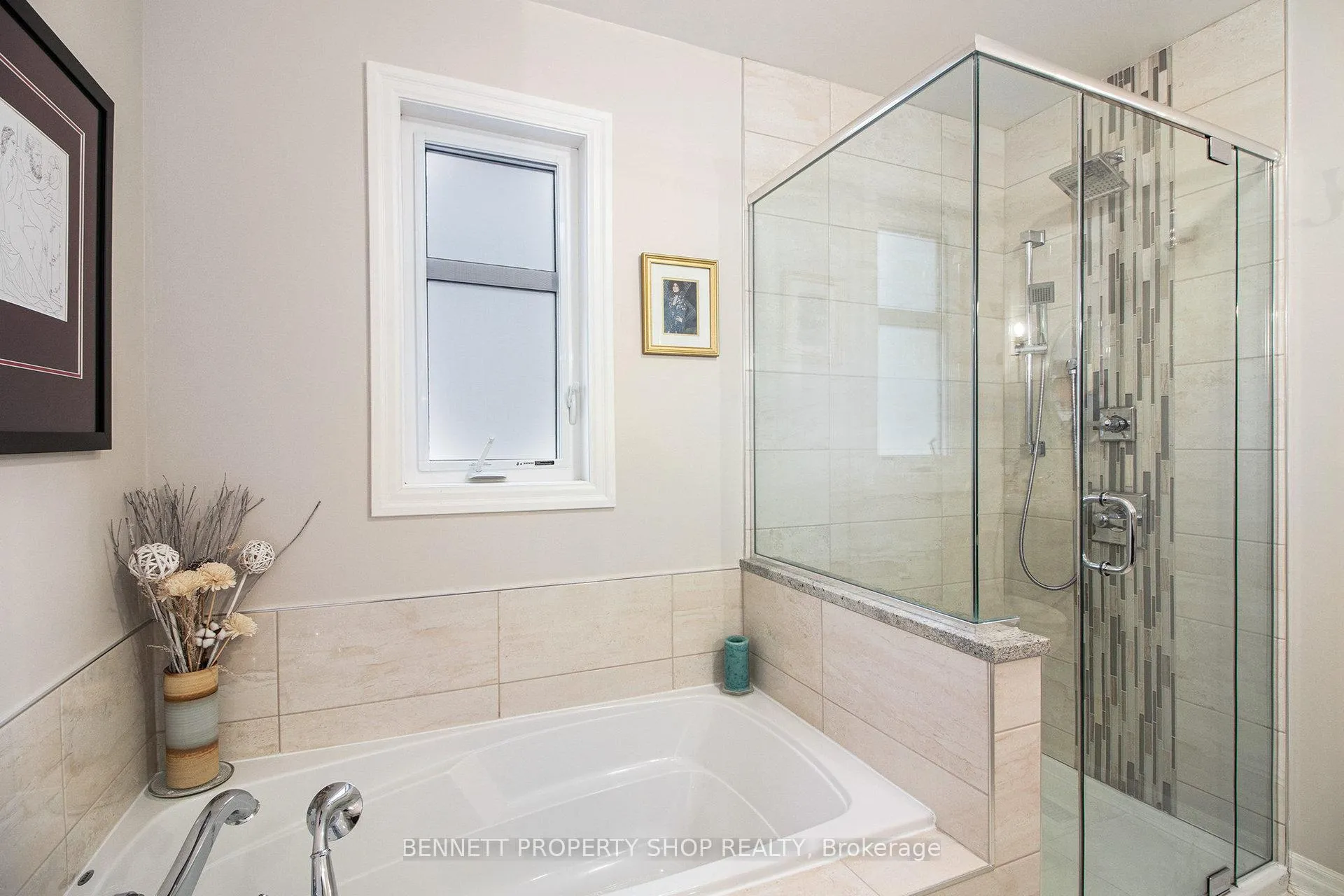 Photo 12 of 45 Aveia Private, Ottawa, Springridge/East Village — HOMEH
