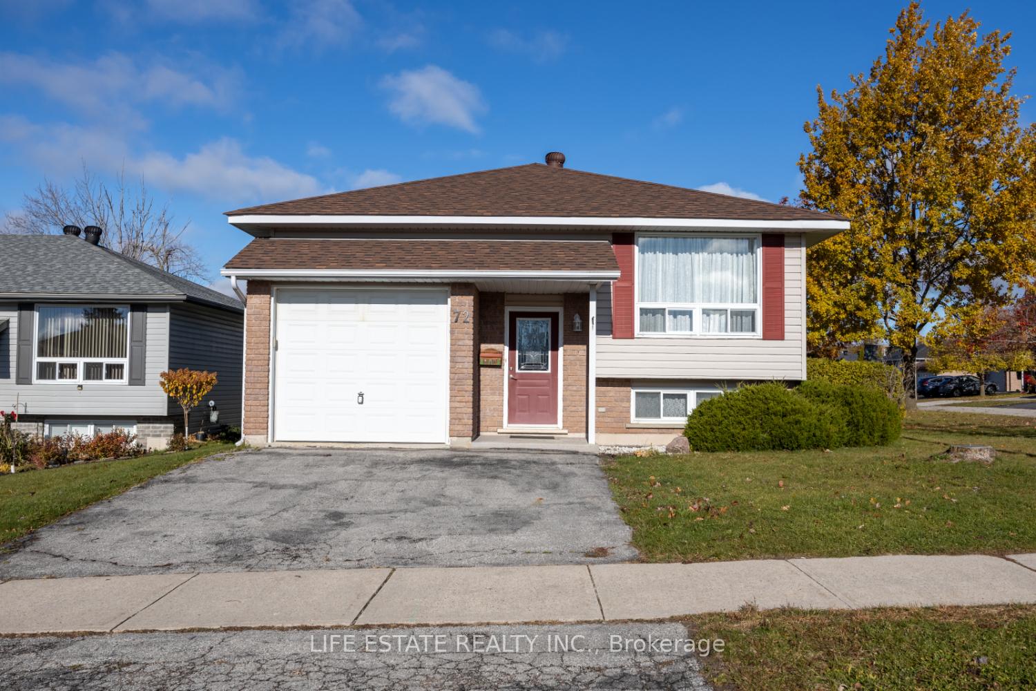 Photo 1 of 72 Calverley Street, Orillia — HOMEH