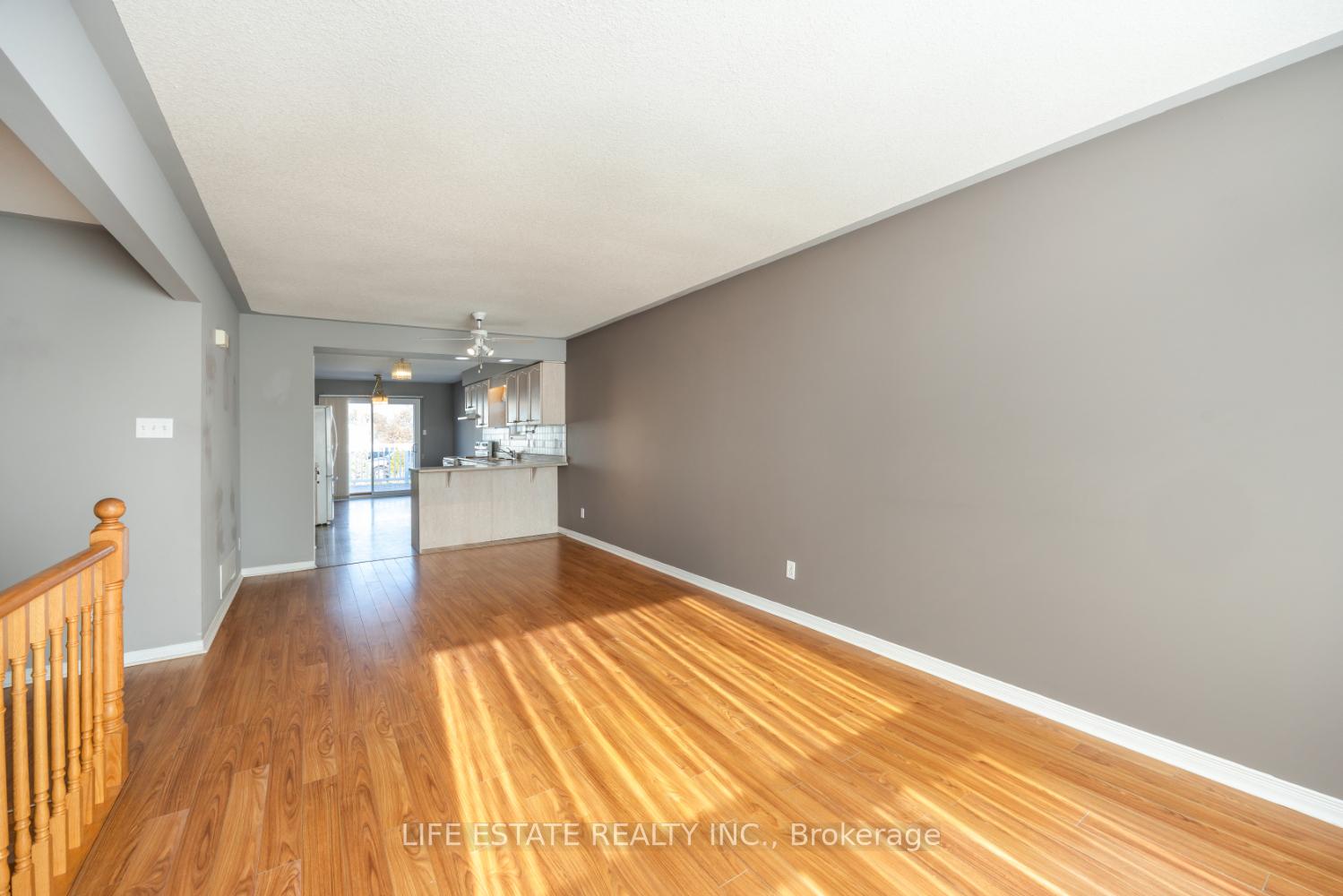 Photo 17 of 72 Calverley Street, Orillia — HOMEH