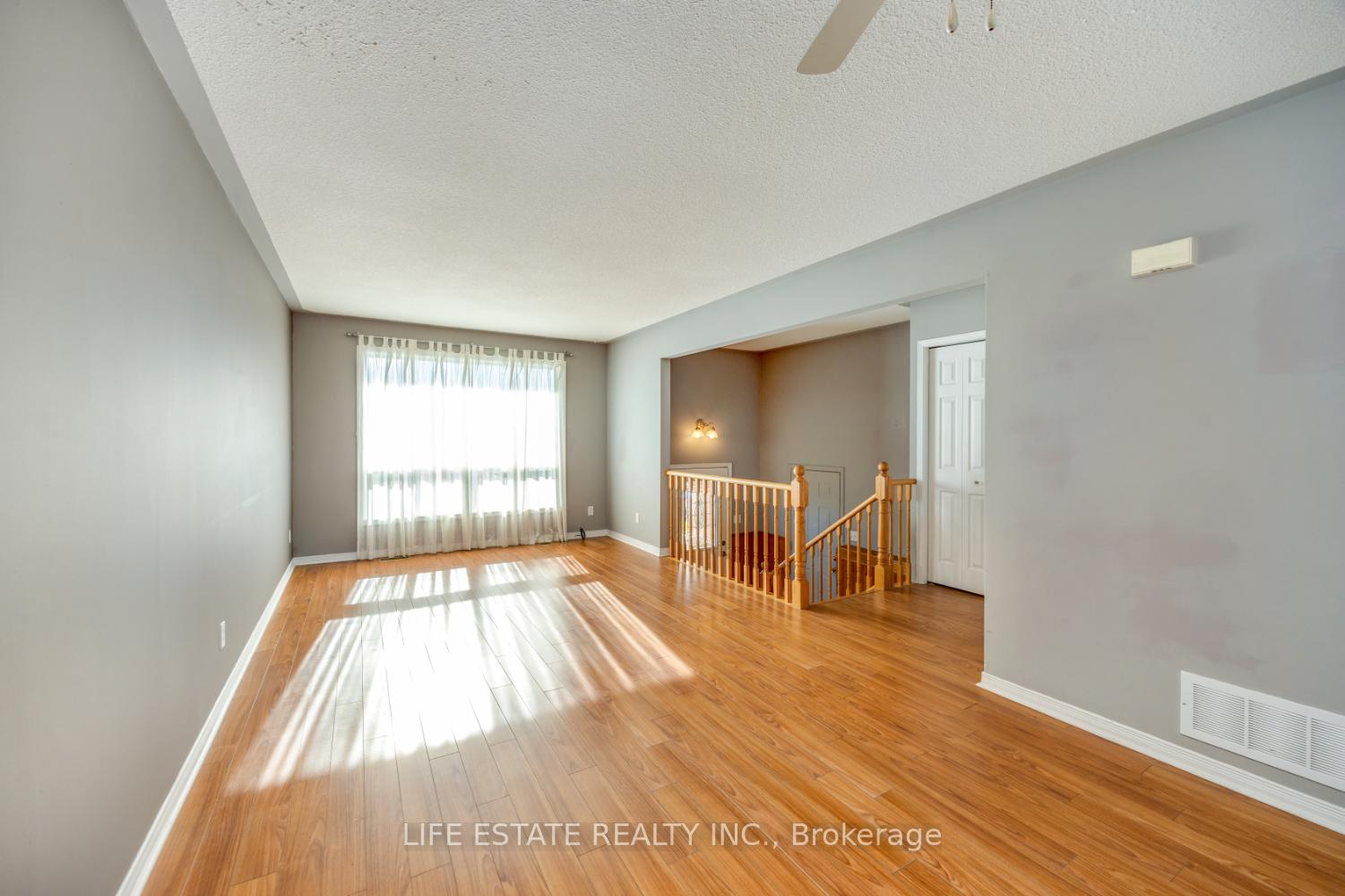 Photo 19 of 72 Calverley Street, Orillia — HOMEH