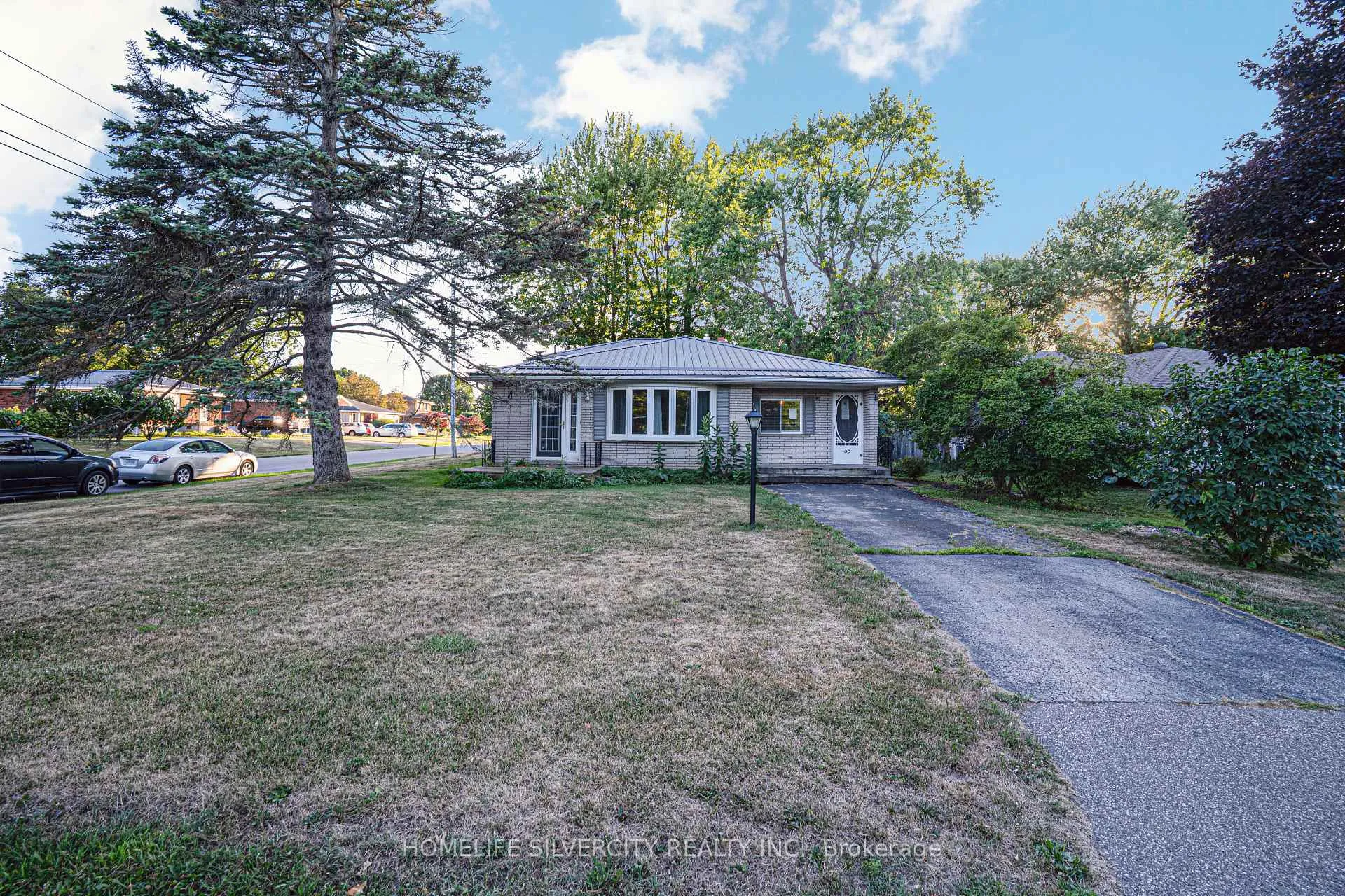 Front of 35 Lynn Park Avenue