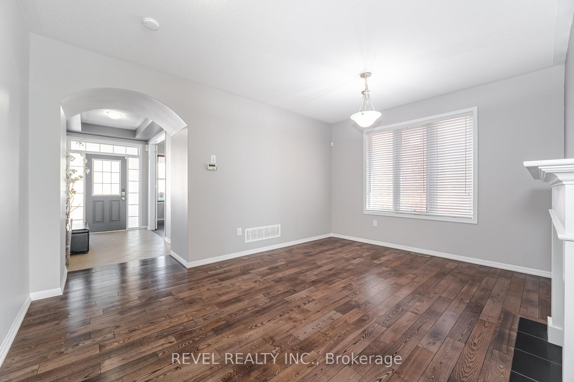 Photo 6 of 486 Pringle Avenue, Milton, Scott — HOMEH