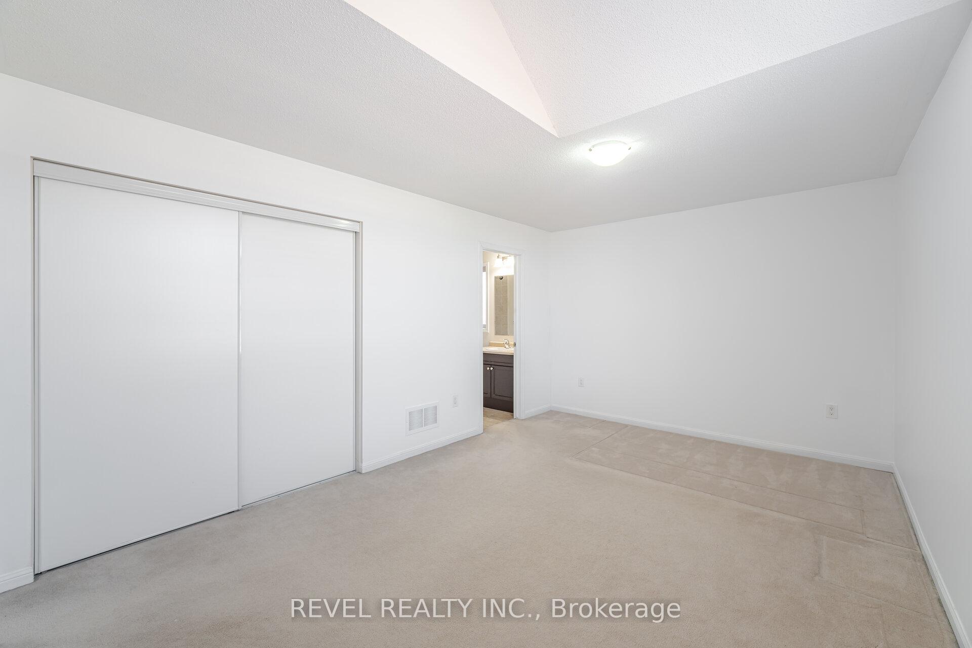 Photo 15 of 486 Pringle Avenue, Milton, Scott — HOMEH