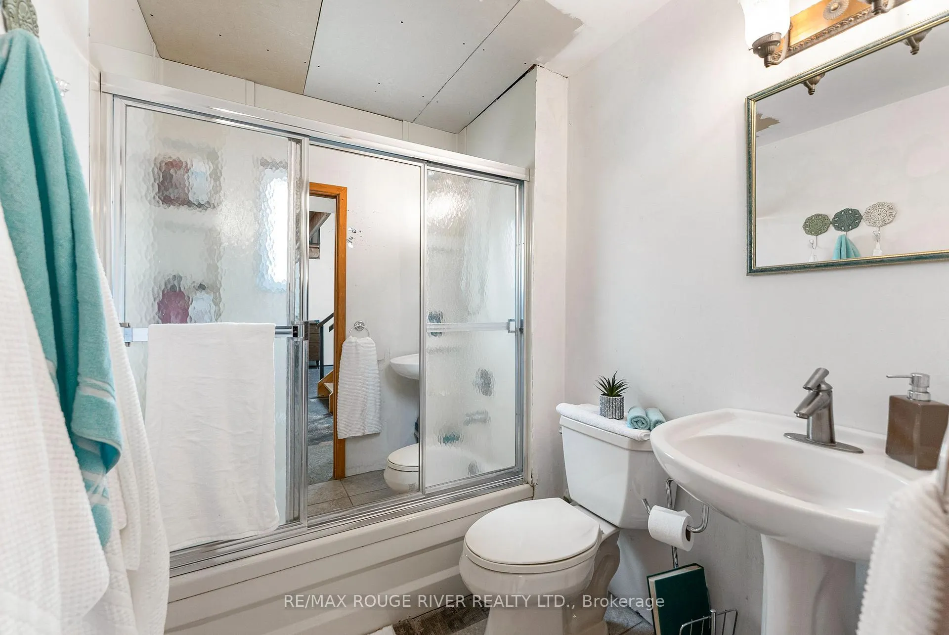Photo 18 of 139 Hull's Road, North Kawartha — HOMEH