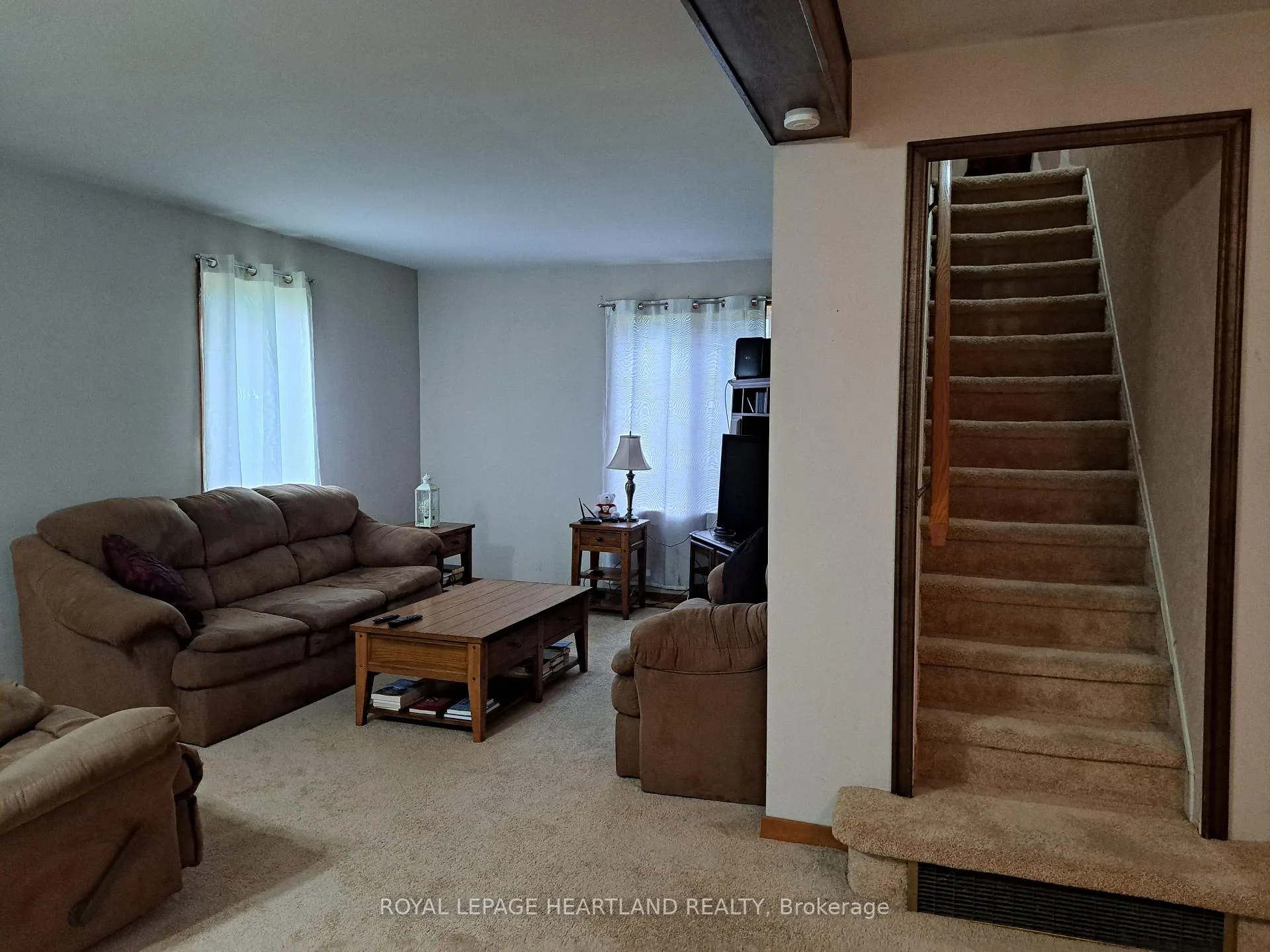 Photo 6 of 27524 New Ontario Road, North Middlesex, Rural North Middlesex — HOMEH