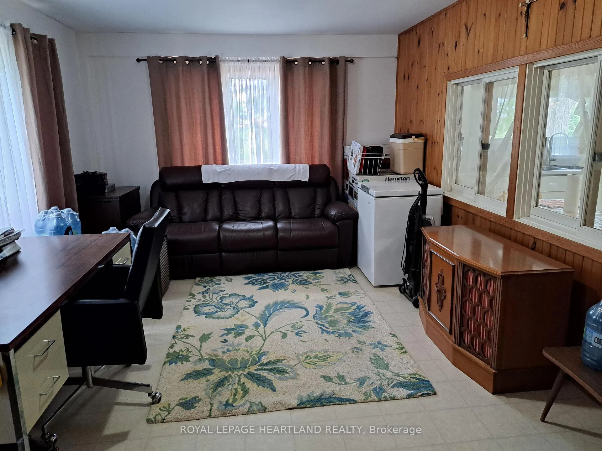 Photo 19 of 27524 New Ontario Road, North Middlesex, Rural North Middlesex — HOMEH
