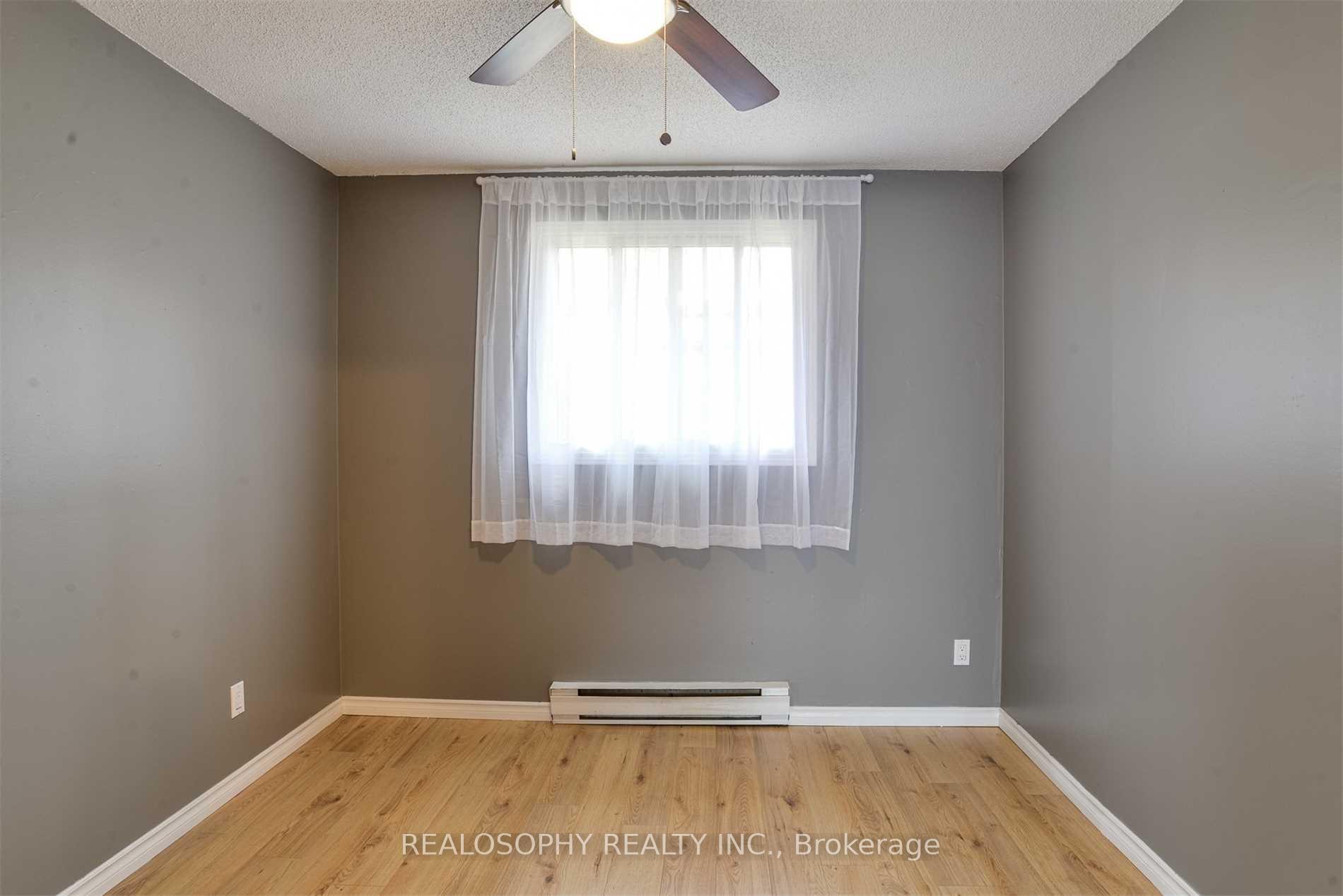 Photo 6 of 2 Christine Place, Orillia — HOMEH