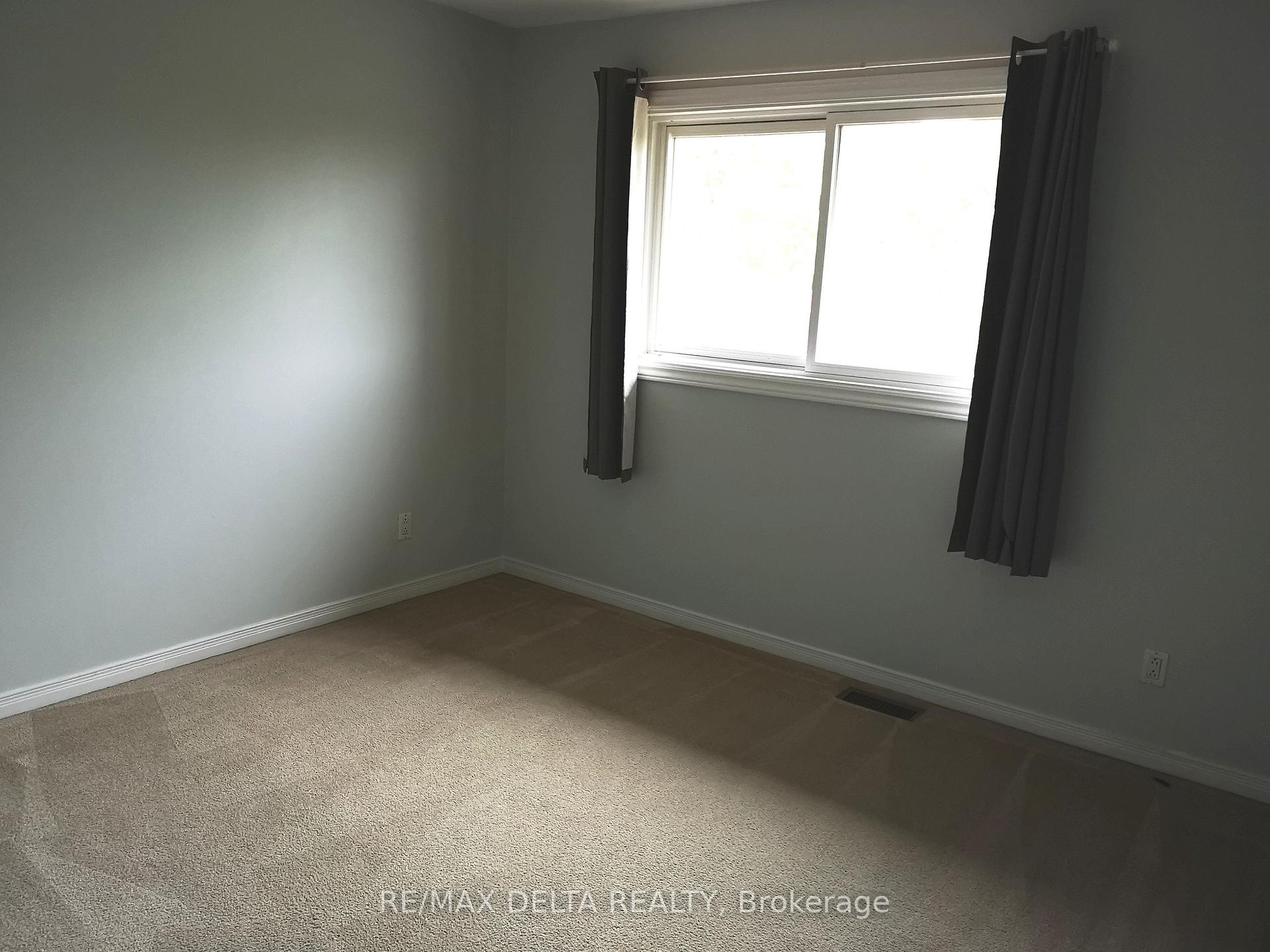 Photo 6 of 1758 Bromont Way, Ottawa, Chateauneuf — HOMEH