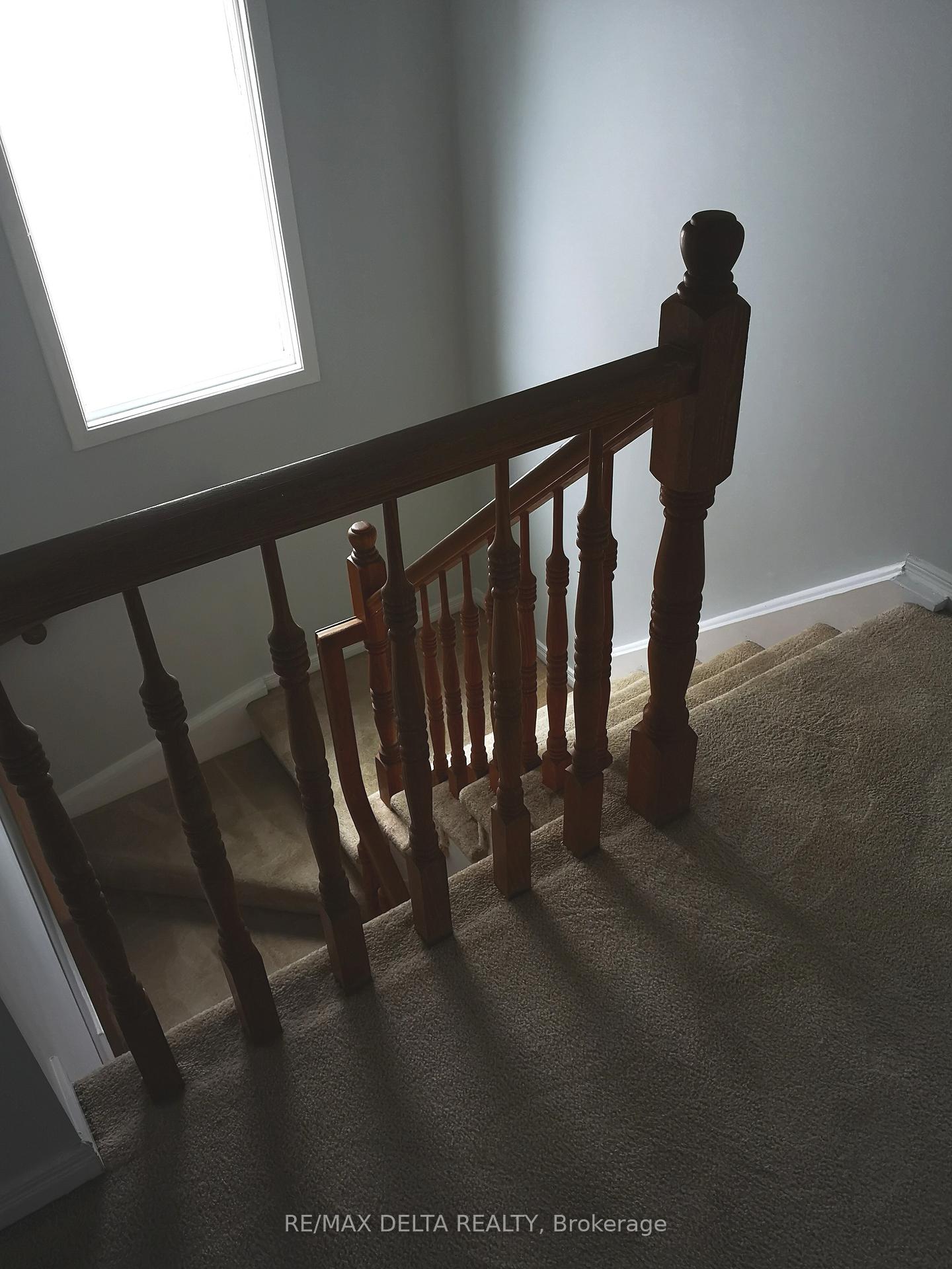 Photo 10 of 1758 Bromont Way, Ottawa, Chateauneuf — HOMEH