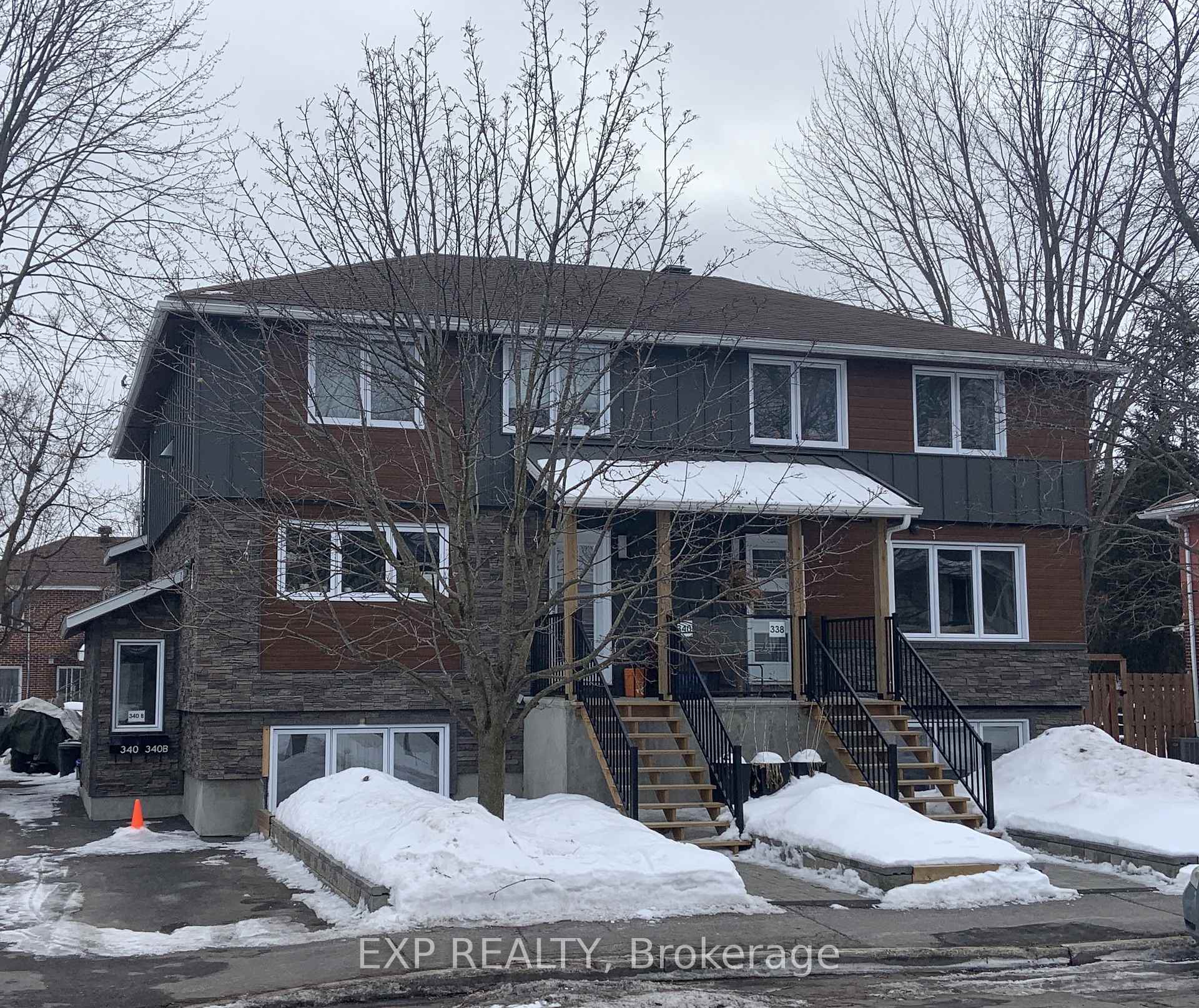 Front of Unit B, 340 Queen Mary Street