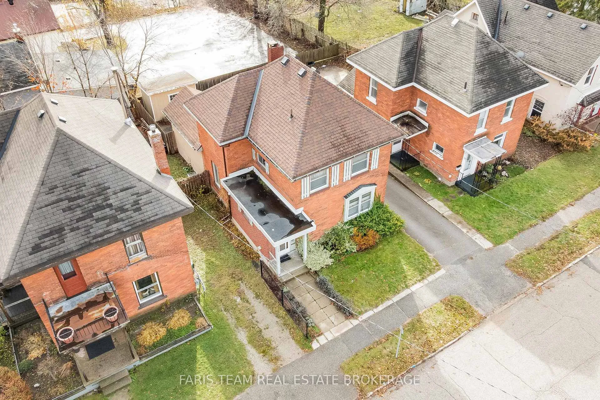 Photo 3 of 175 Mary Street, Orillia — HOMEH