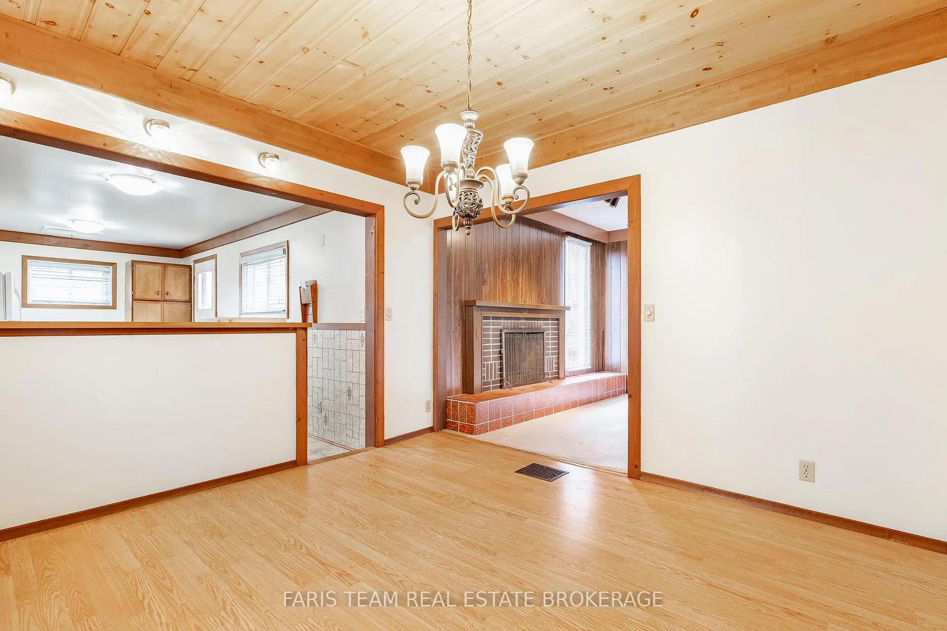Photo 13 of 175 Mary Street, Orillia — HOMEH