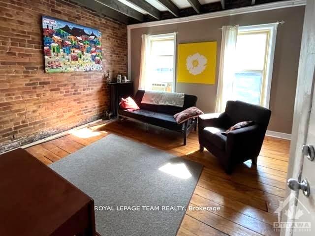 Photo 3 of Unit 2, 151 Bank Street, Ottawa, Ottawa Centre — HOMEH