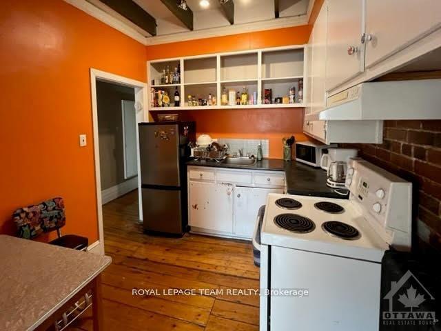 Photo 8 of Unit 2, 151 Bank Street, Ottawa, Ottawa Centre — HOMEH