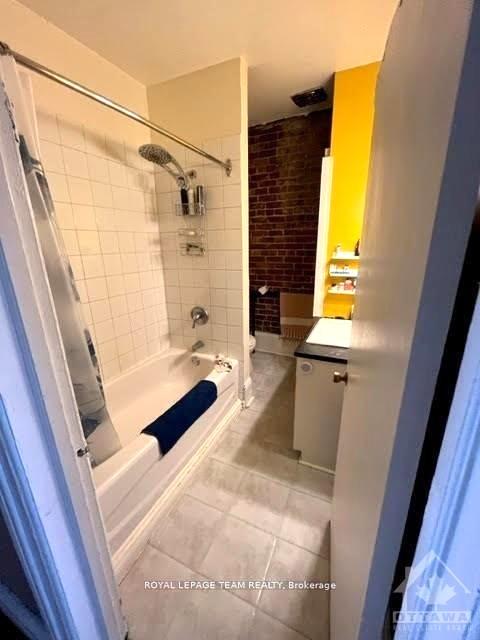 Photo 14 of Unit 2, 151 Bank Street, Ottawa, Ottawa Centre — HOMEH