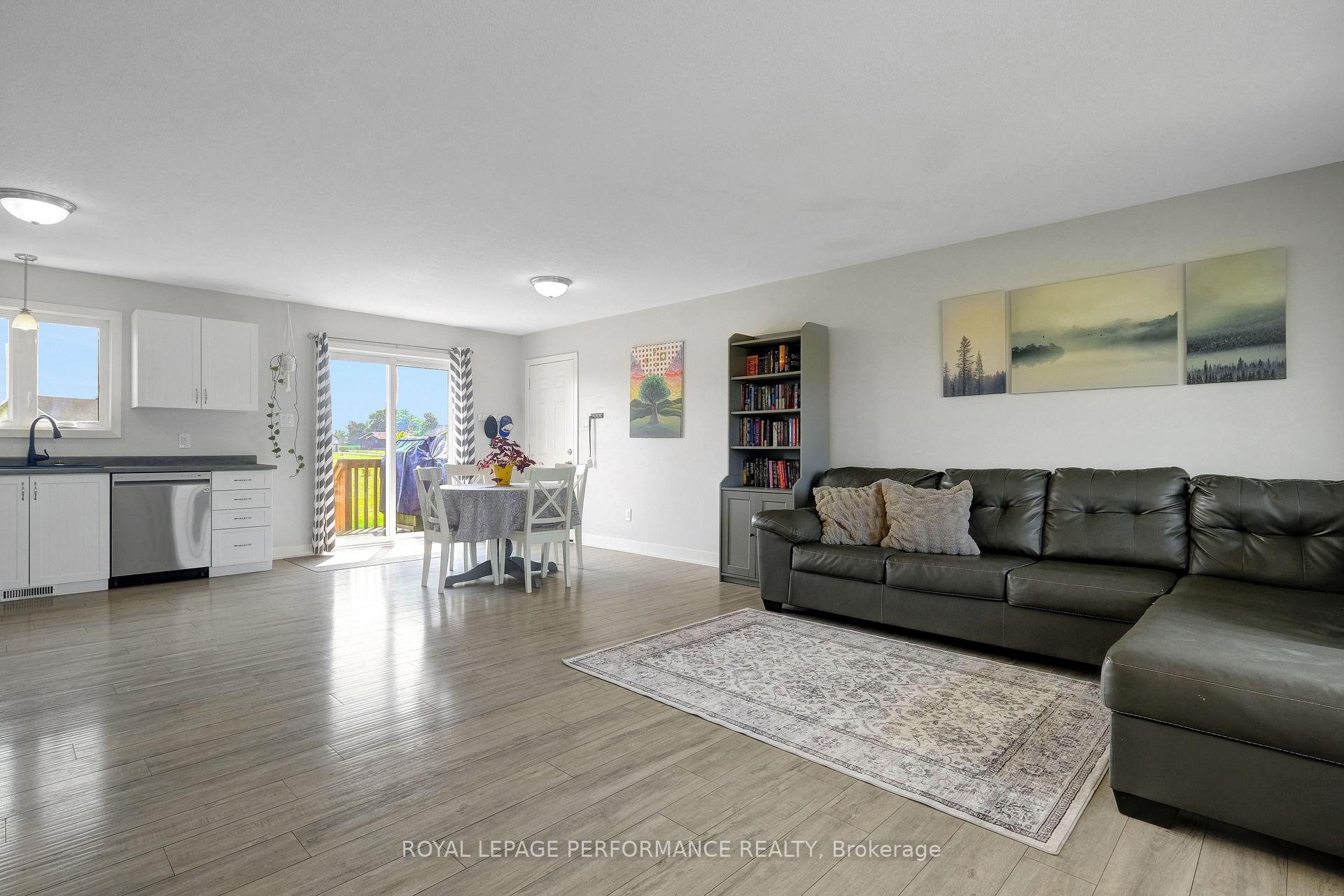 Photo 6 of 2995 Drew Drive, North Dundas, North Dundas (Mountain) Twp — HOMEH