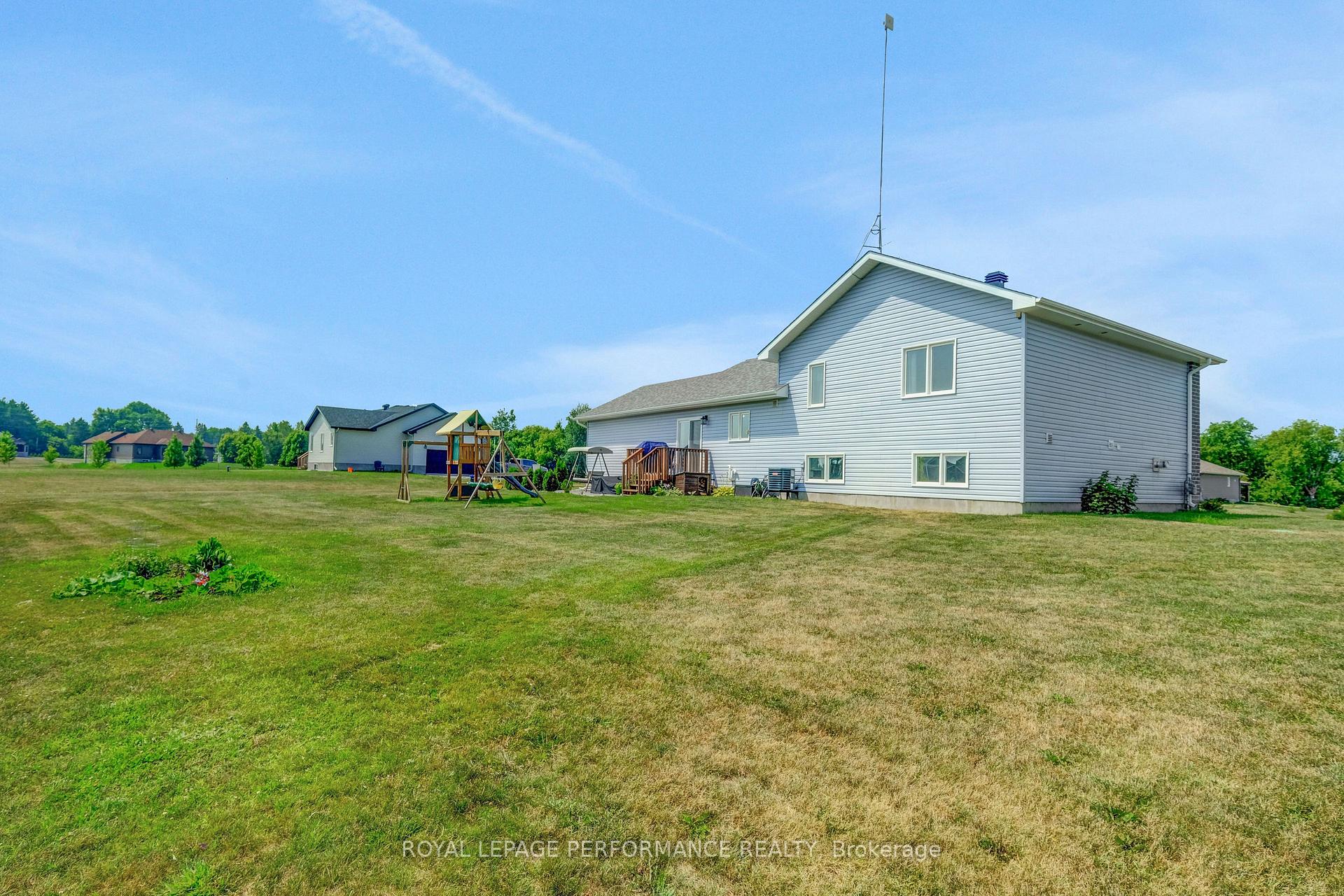 Photo 30 of 2995 Drew Drive, North Dundas, North Dundas (Mountain) Twp — HOMEH