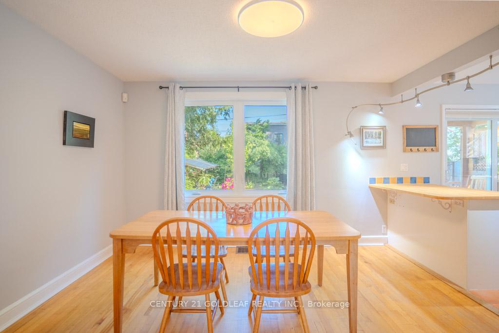 Photo 8 of 9 Queen Mary Street, Ottawa, Overbrook — HOMEH