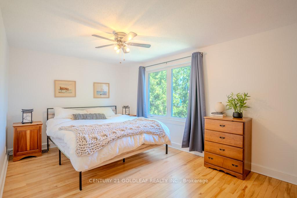 Photo 14 of 9 Queen Mary Street, Ottawa, Overbrook — HOMEH