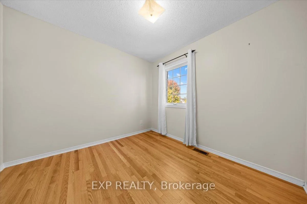 Photo 28 of 1678 Boisbriand Crescent, Ottawa, Chateauneuf — HOMEH