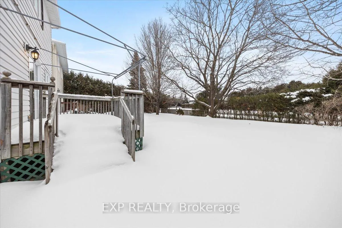 Photo 35 of 1678 Boisbriand Crescent, Ottawa, Chateauneuf — HOMEH