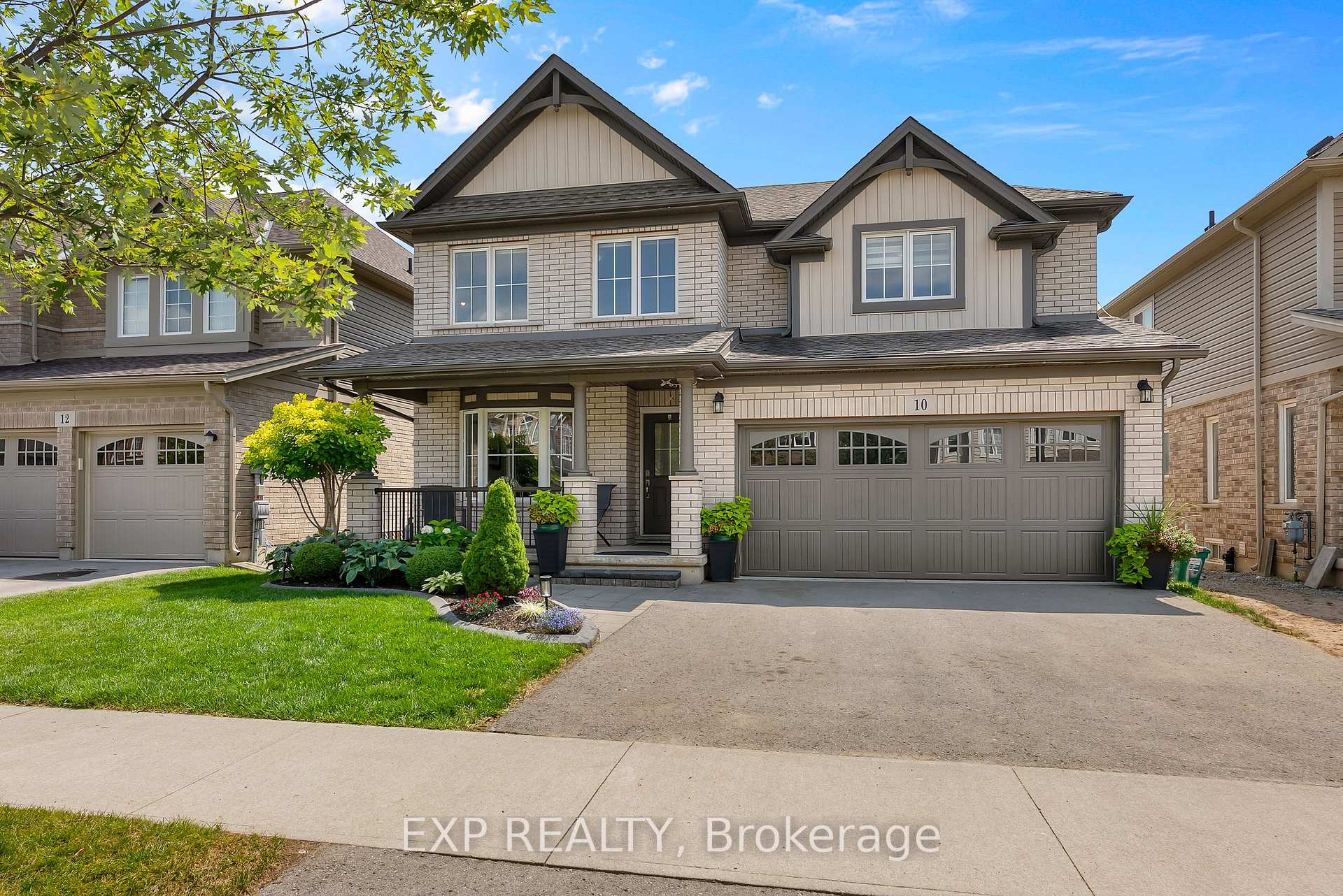 Photo 2 of 10 Riley Avenue, Pelham, Fonthill — HOMEH