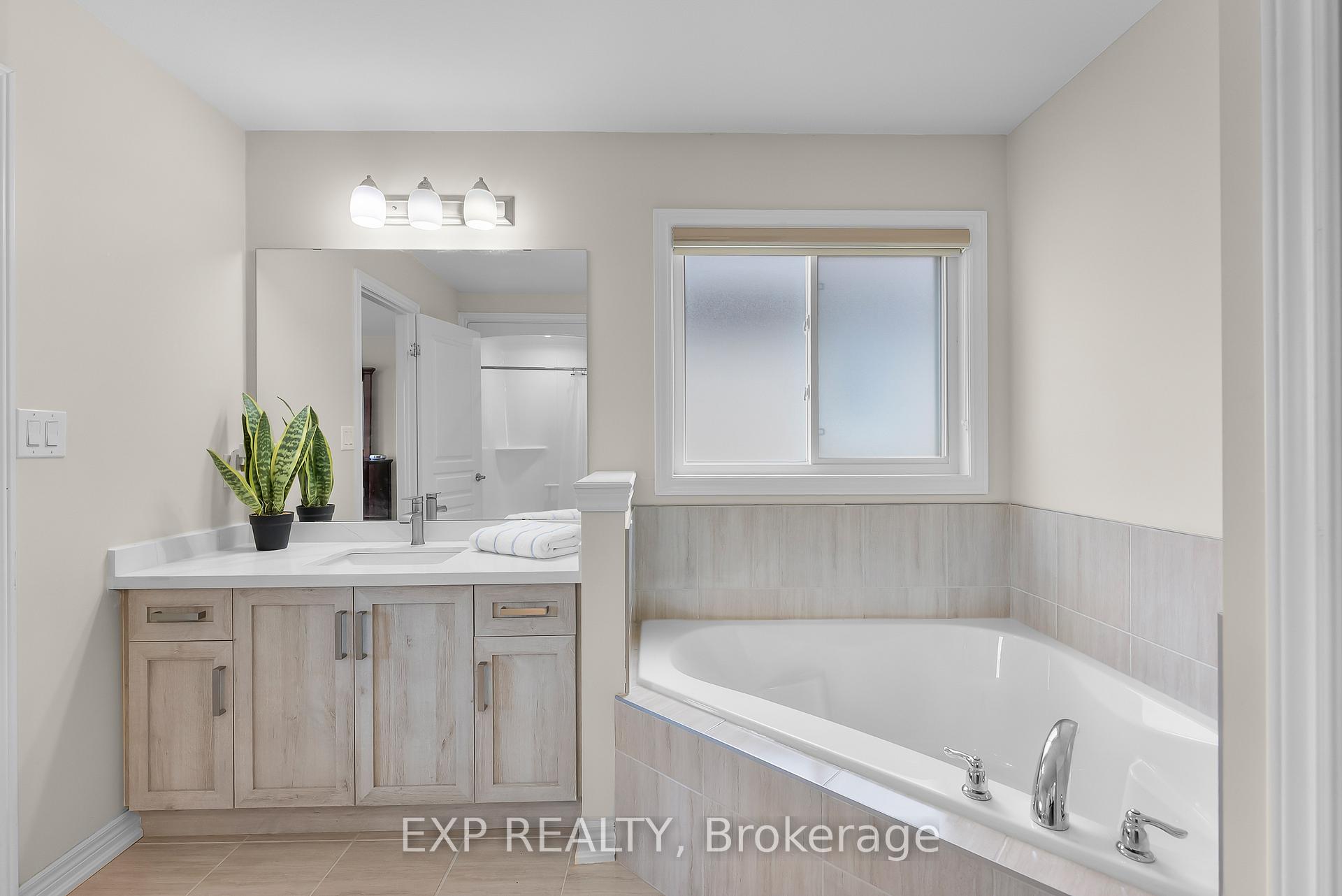 Photo 26 of 10 Riley Avenue, Pelham, Fonthill — HOMEH