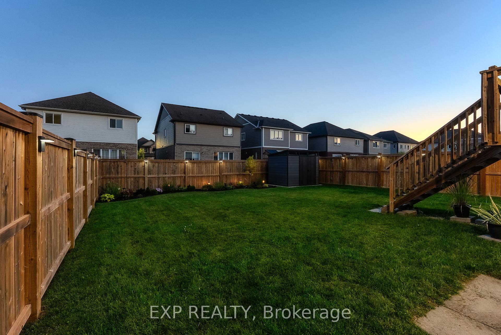 Photo 38 of 10 Riley Avenue, Pelham, Fonthill — HOMEH