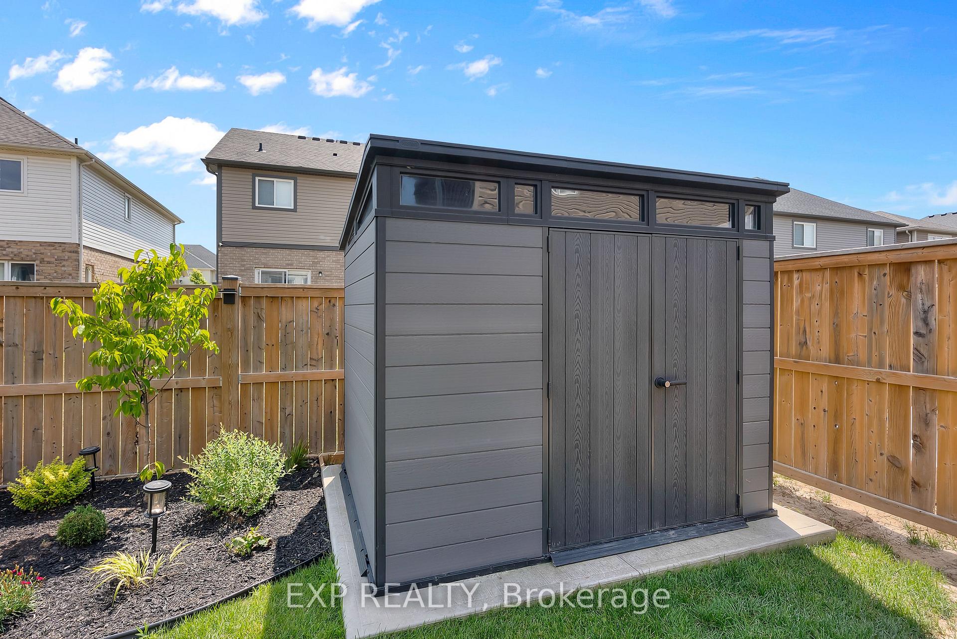 Photo 42 of 10 Riley Avenue, Pelham, Fonthill — HOMEH
