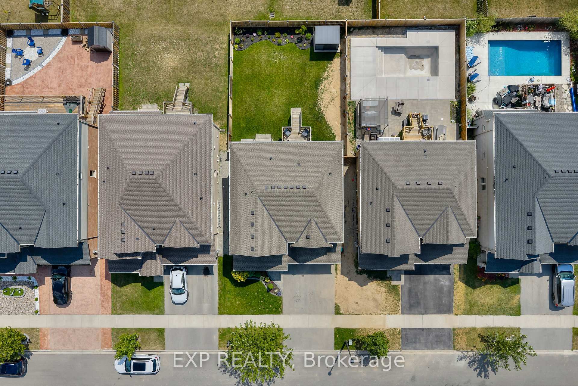 Photo 46 of 10 Riley Avenue, Pelham, Fonthill — HOMEH