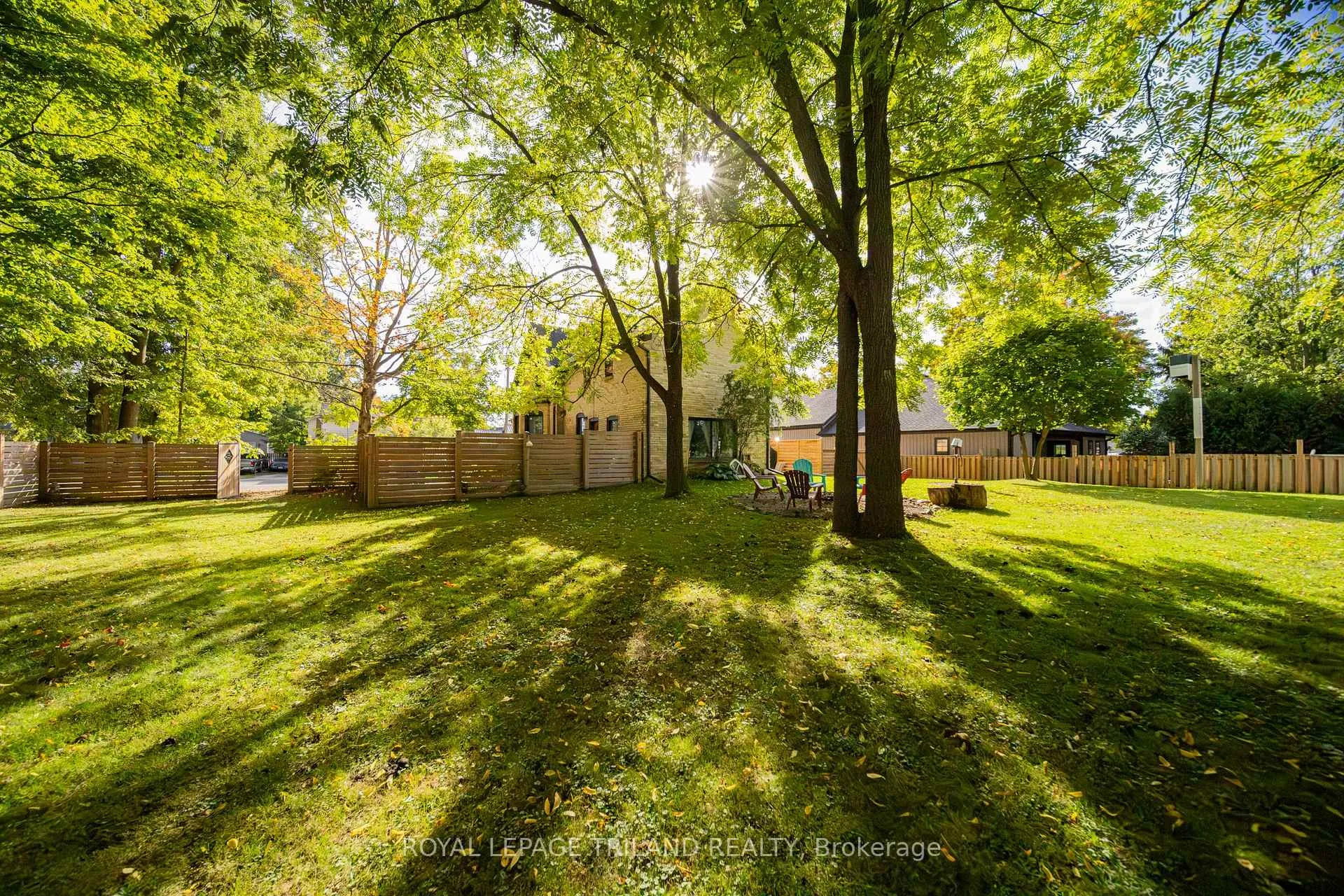 Photo 3 of 190 Emily Street, North Middlesex, Parkhill — HOMEH