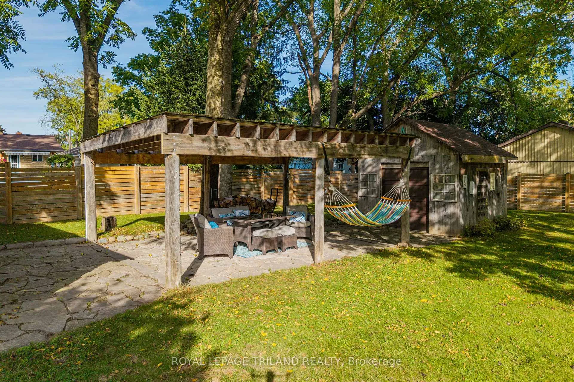Photo 4 of 190 Emily Street, North Middlesex, Parkhill — HOMEH