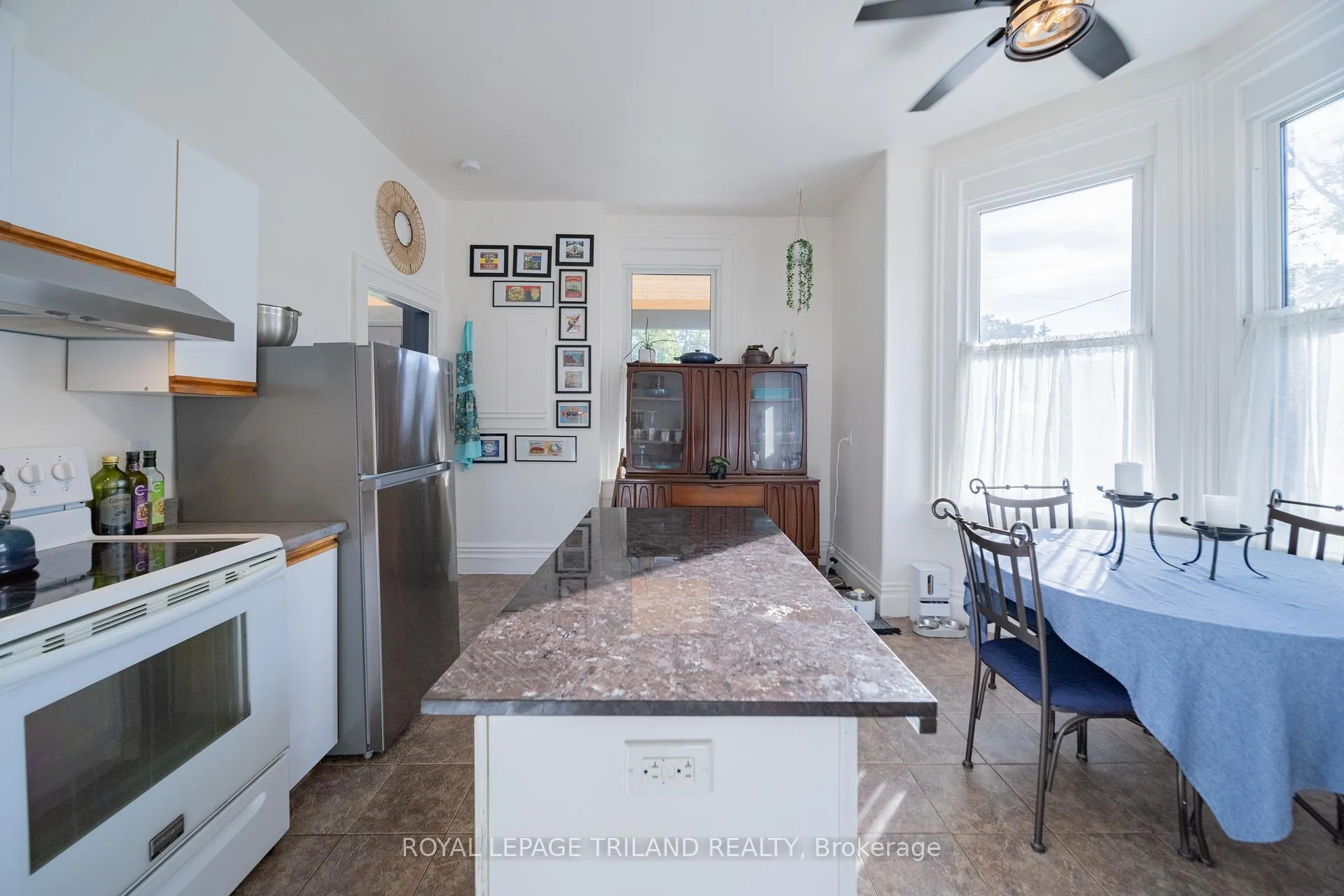 Photo 18 of 190 Emily Street, North Middlesex, Parkhill — HOMEH